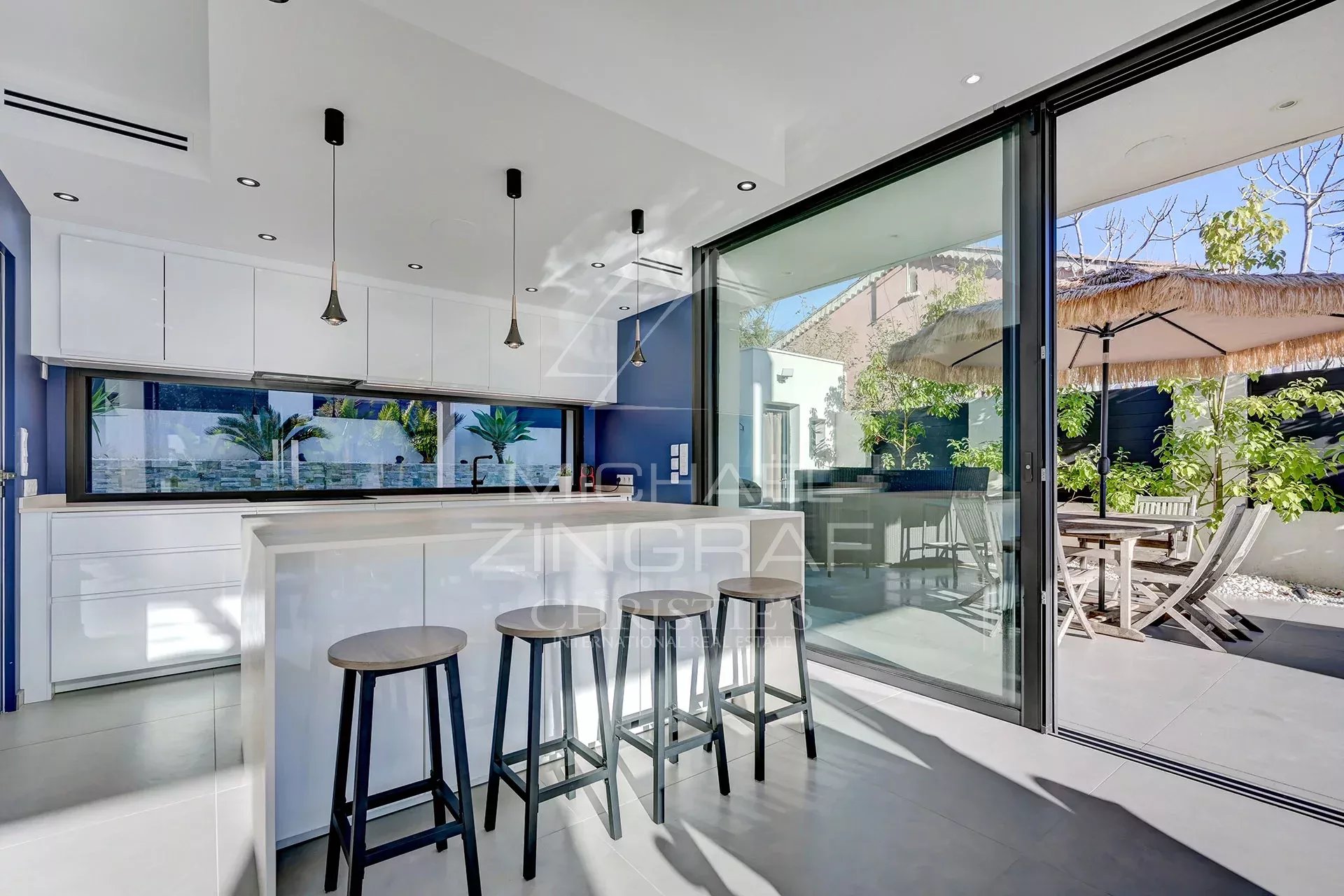 Confidential Sale - Architect house with swimming pool in Cap Brun, Toulon