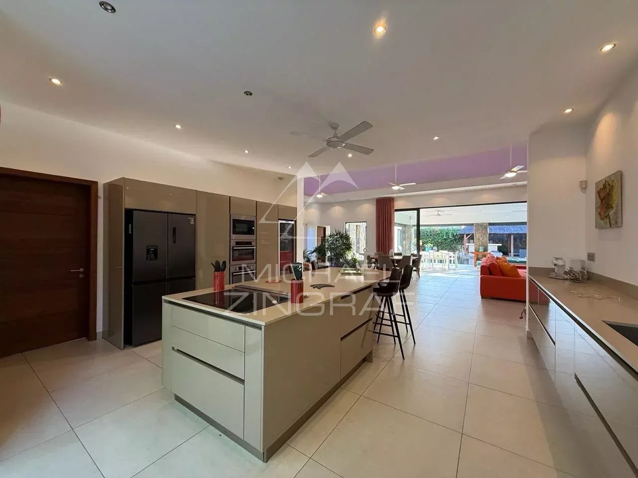 Exklusive Villa in einer Residenz in Pereybere