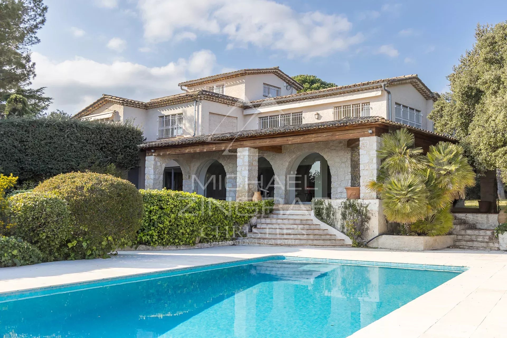 Villa d’exception avec vue mer panoramique dans le Domaine des Hauts de Saint-Paul