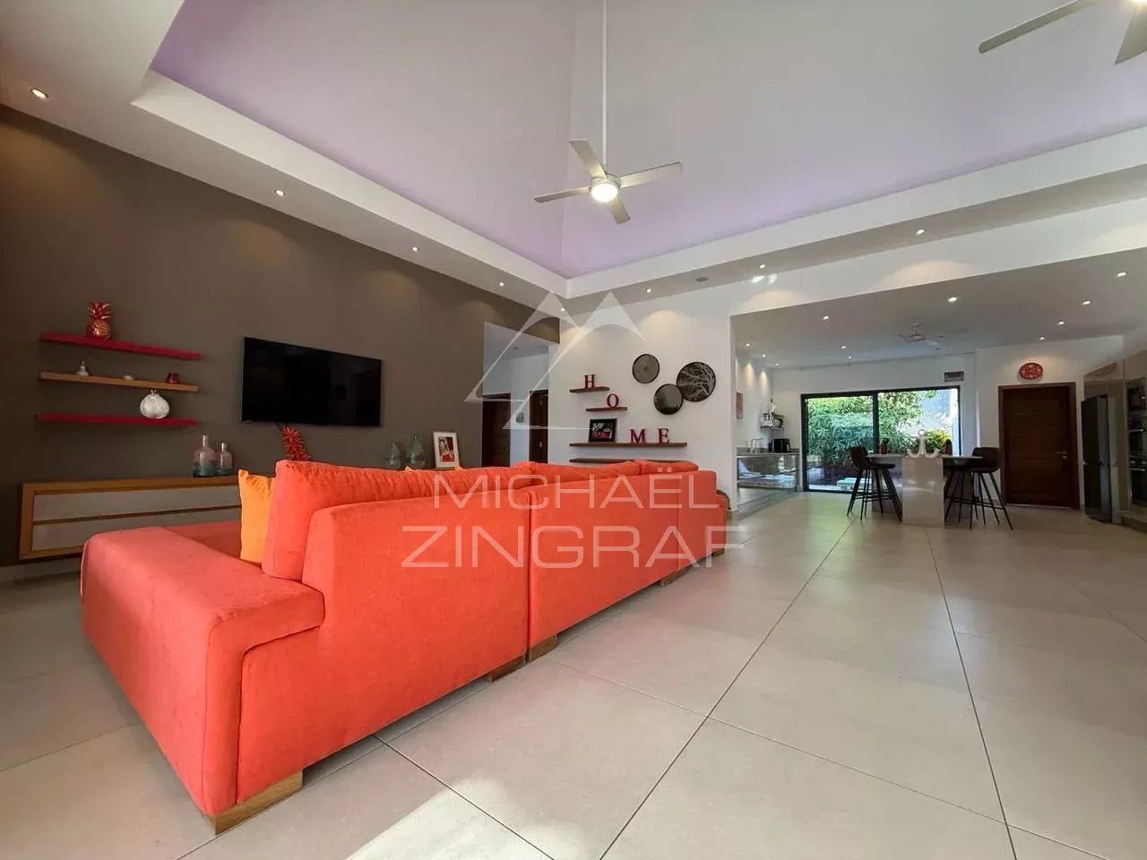 Exklusive Villa in einer Residenz in Pereybere