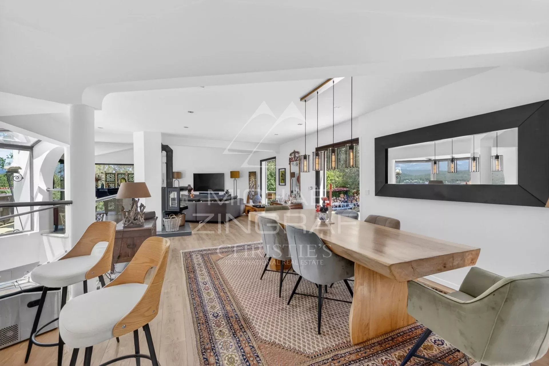 Villa contemporaine avec vue panoramique – Fayence / Tourrettes