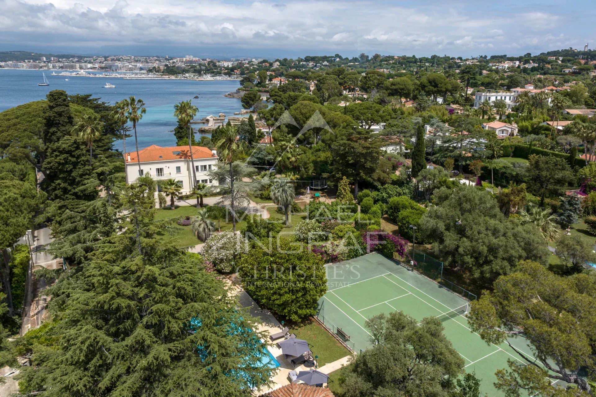 Propriété de prestige située sur le versant ouest du Cap d'Antibes