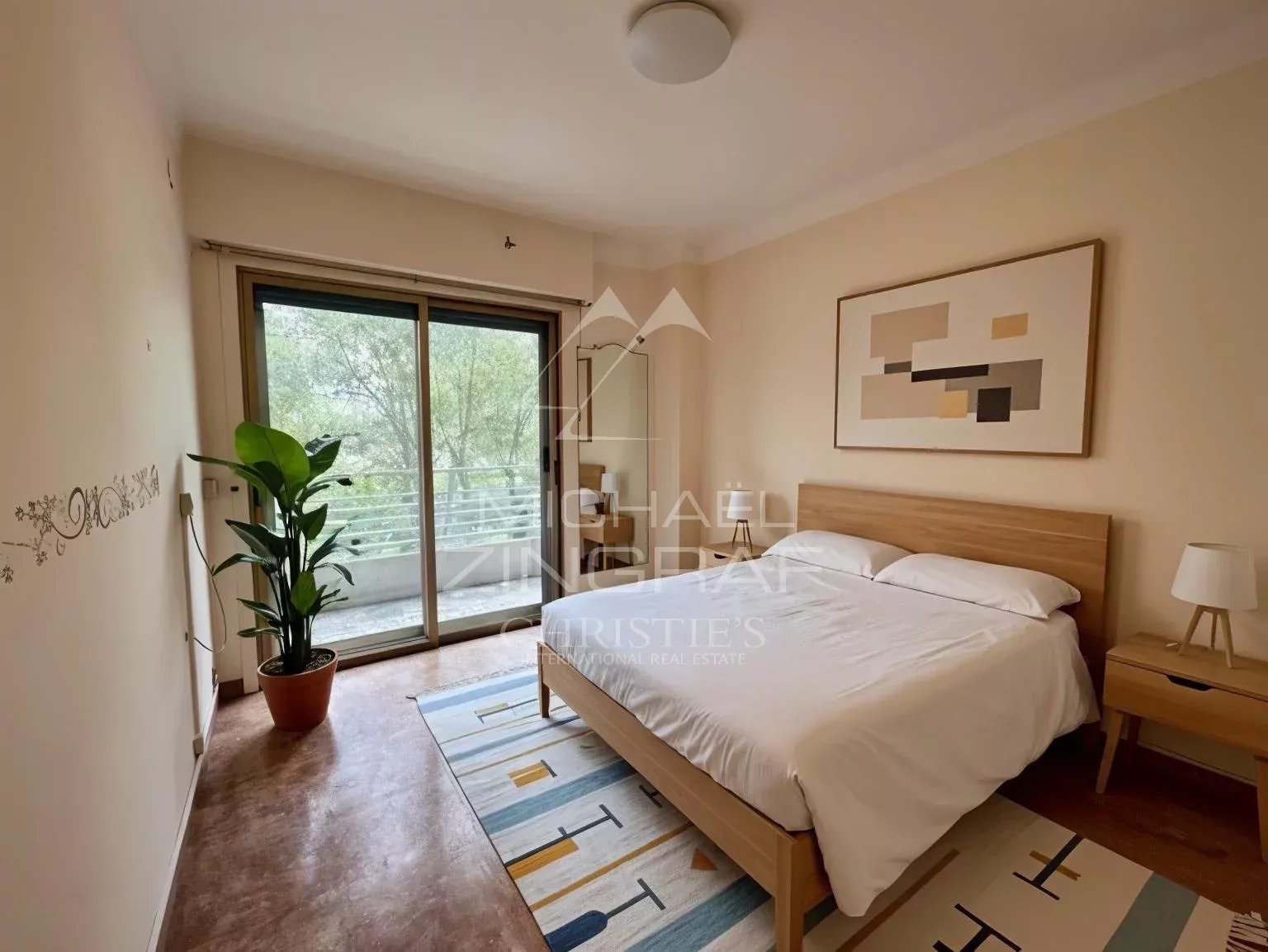 Roquebrune-Cap-Martin – Prestigious Seafront Apartment