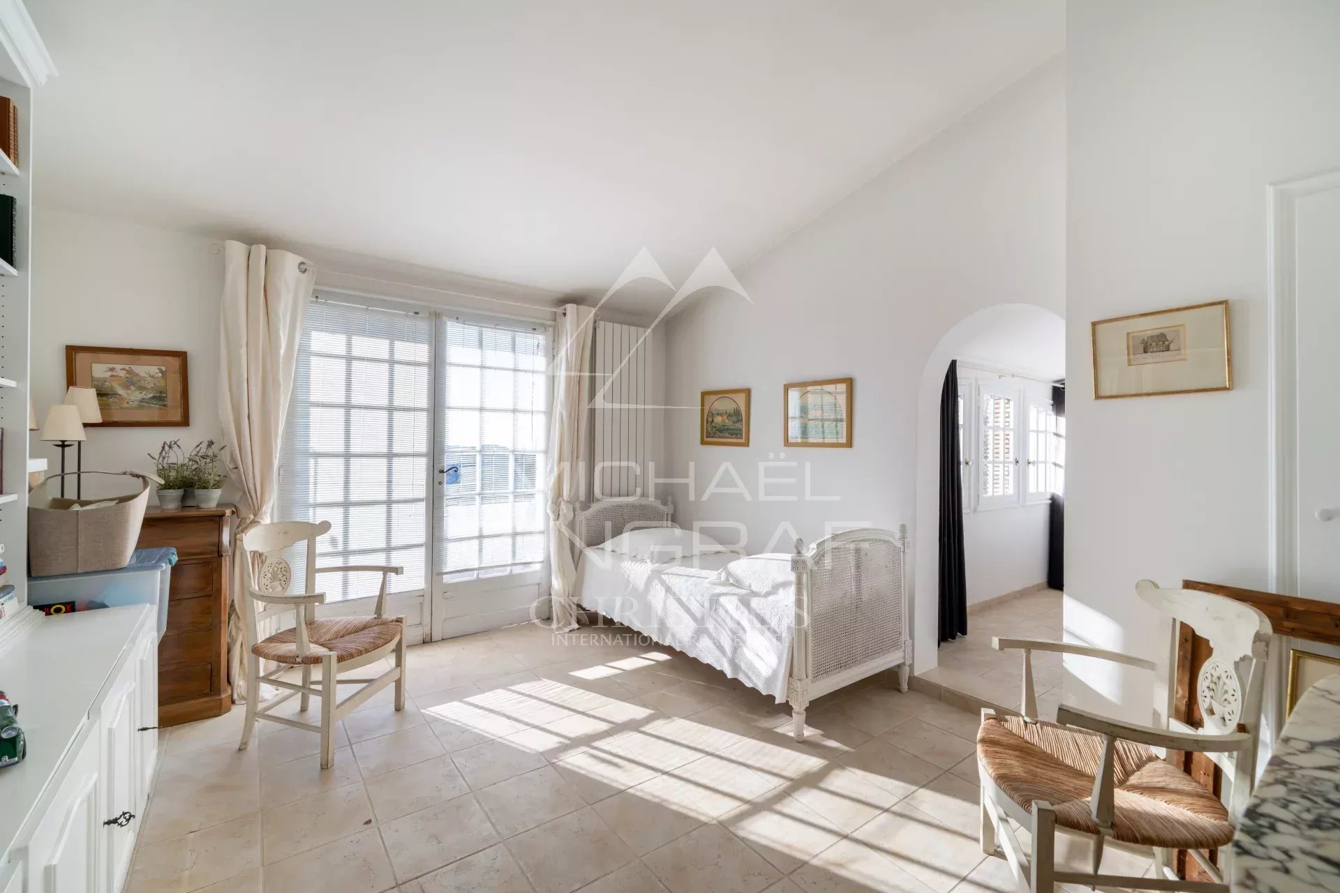 Villa with sea and lake views