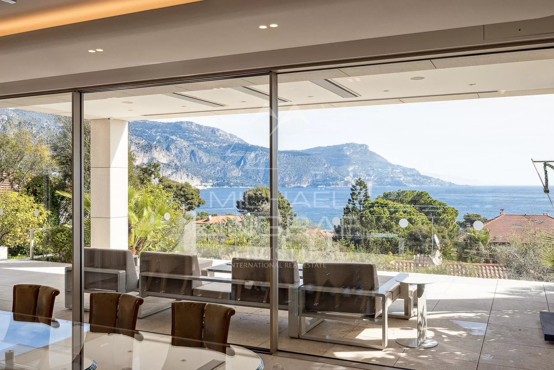 Magnifique Villa contemporaine à louer à Saint-Jean-Cap-Ferrat