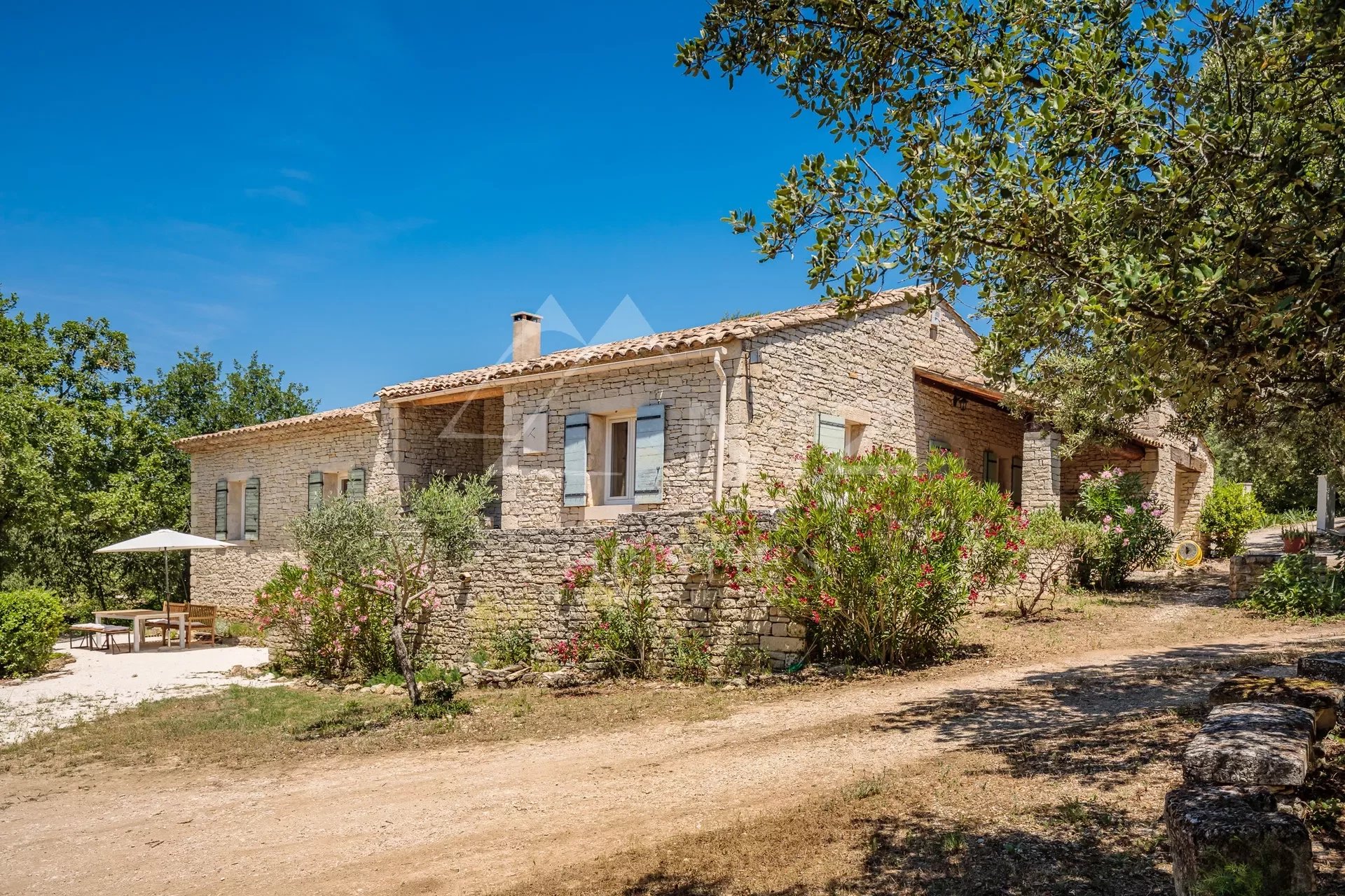 Gordes - Comfortable holiday house with pool