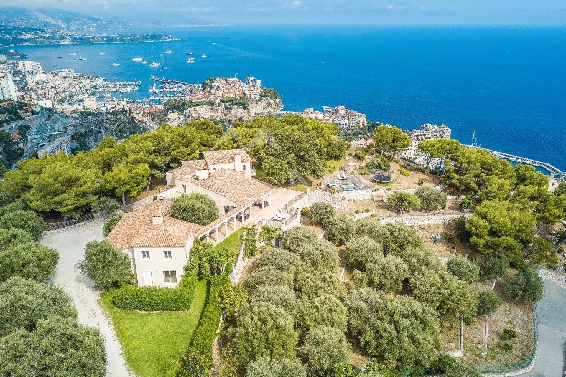Cap-d'Ail - Contemporary panoramic sea view villa