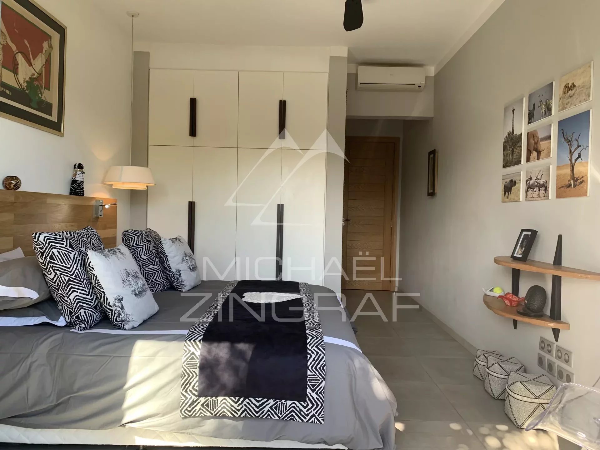 3 -bedroom villa in a residence in Balaclava
