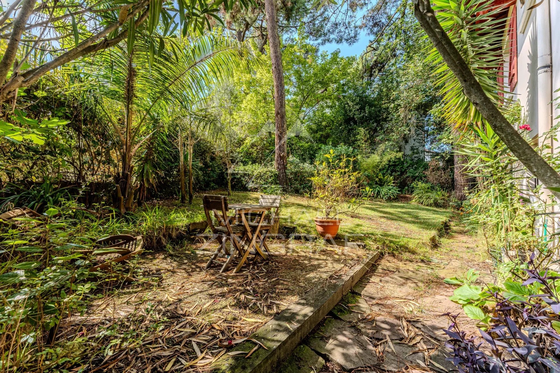 Abatilles - Charmante Maison de Caractère à Rénover