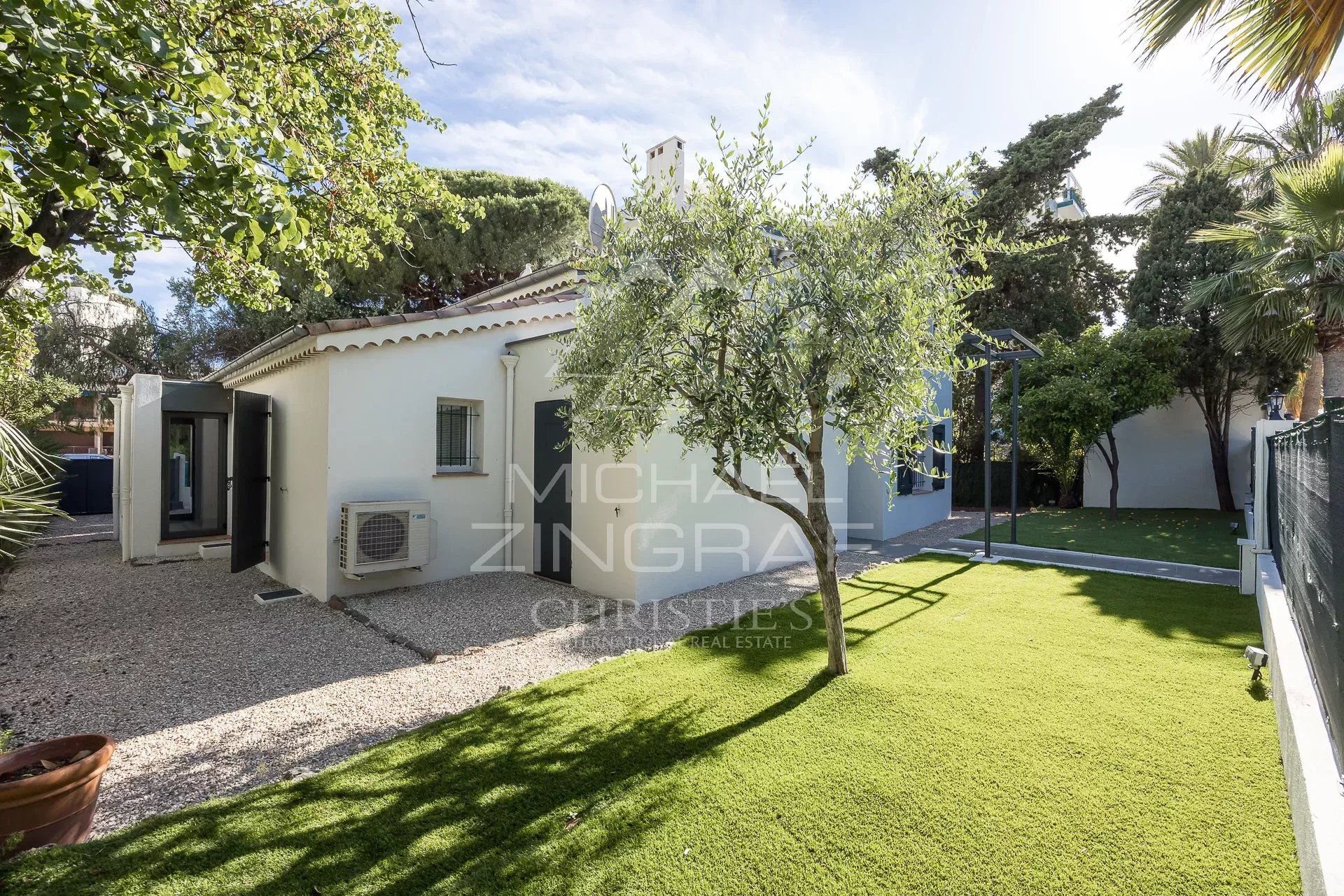 Seltene Gelegenheit – Cannes Pointe Croisette – Villa in geschlossener Wohnanlage