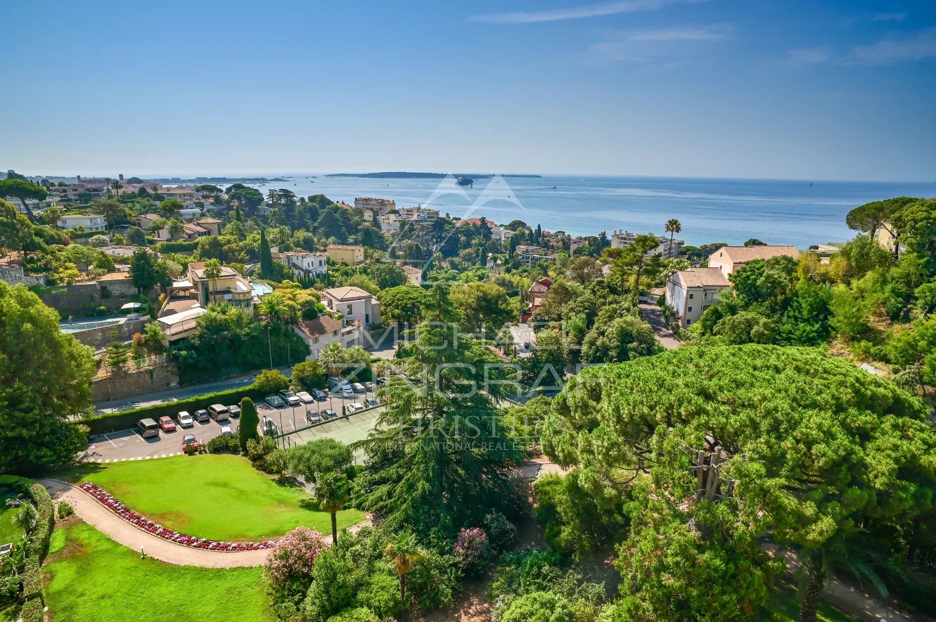 CANNES, CROIX DES GARDES – PANORAMABLICK AUF DAS MEER