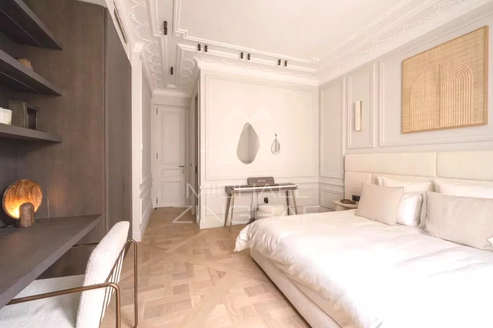 A vendre - Appartement 3 Suites - Paris 8eme - Triangle d'Or - Clim - Refait à neuf