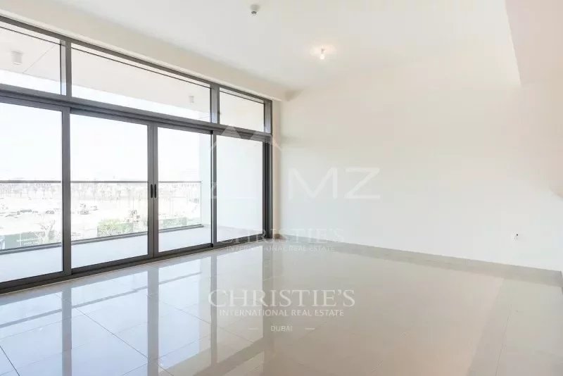 Exclusive|Pool View|Large Layout|Tenanted|High Flr