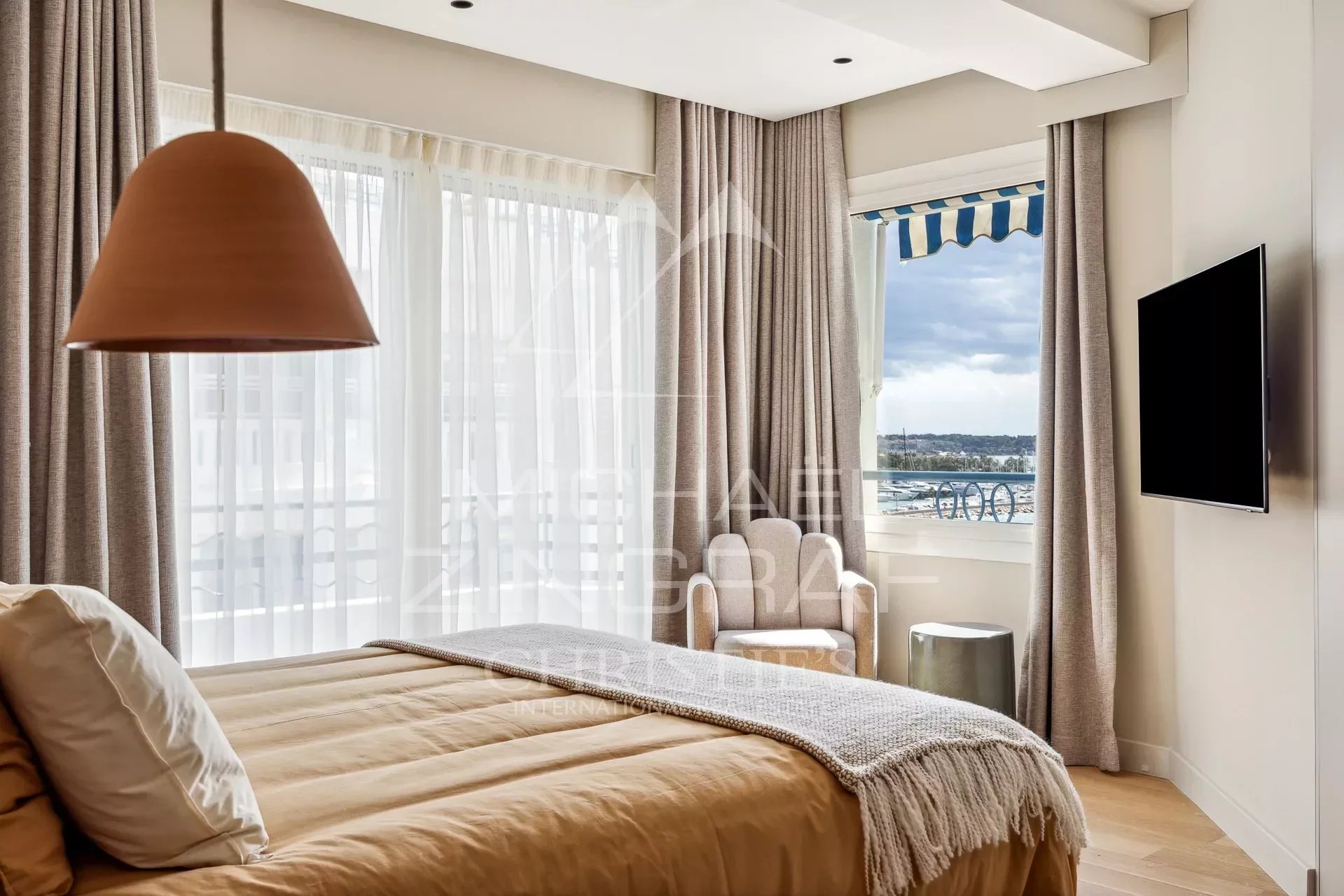 Cannes - Croisette - 3-Zimmer-Wohnung mit Panorama-Meerblick