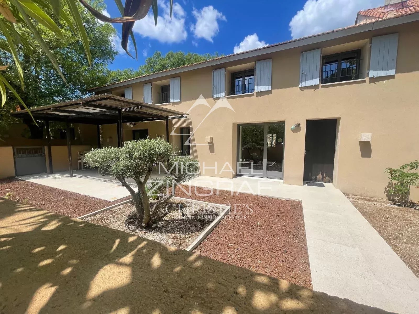 Exceptional property in the heart of the Aix countryside