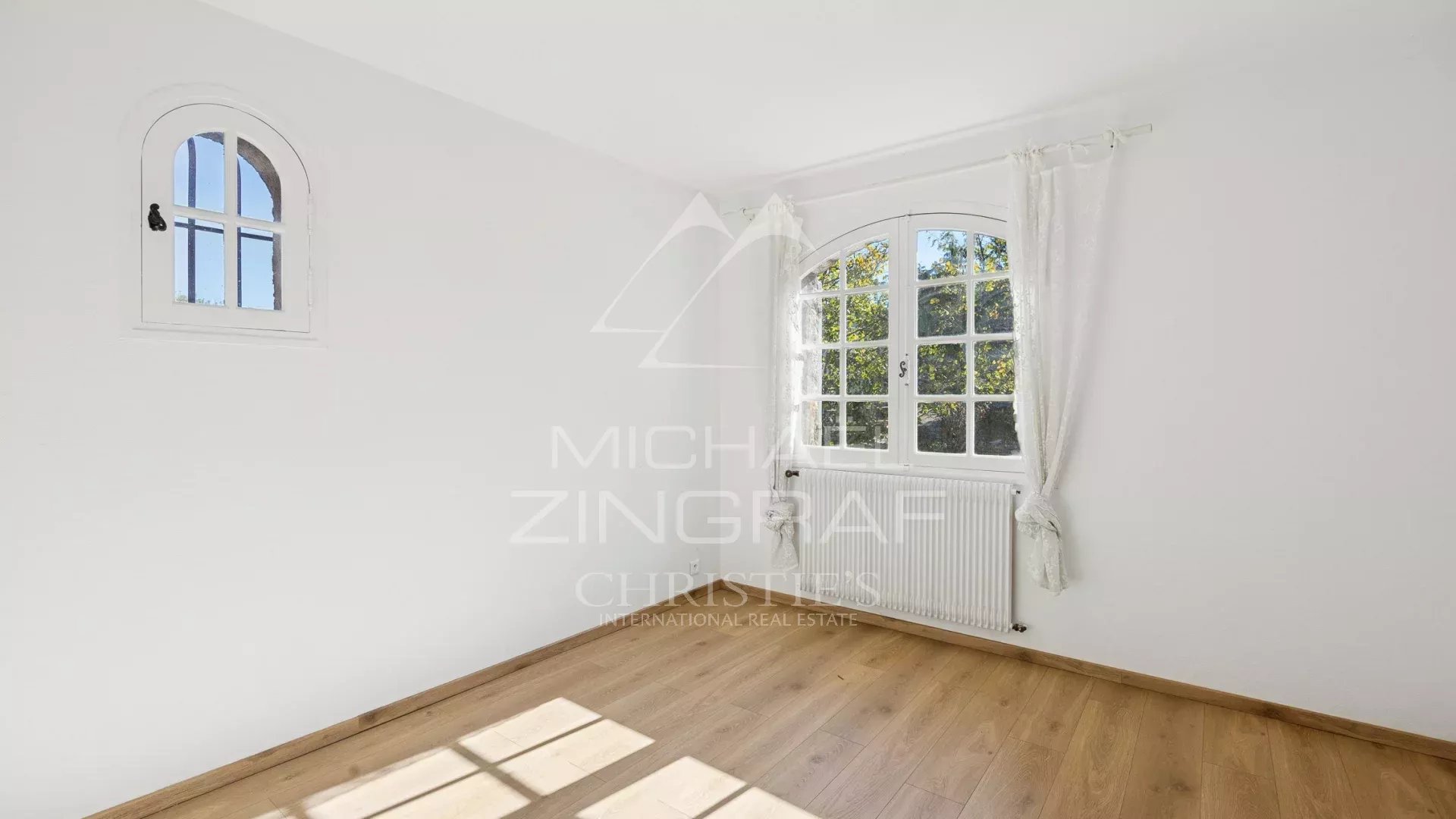 PROPRIÉTÉ DE CARACTÈRE À RÉNOVER