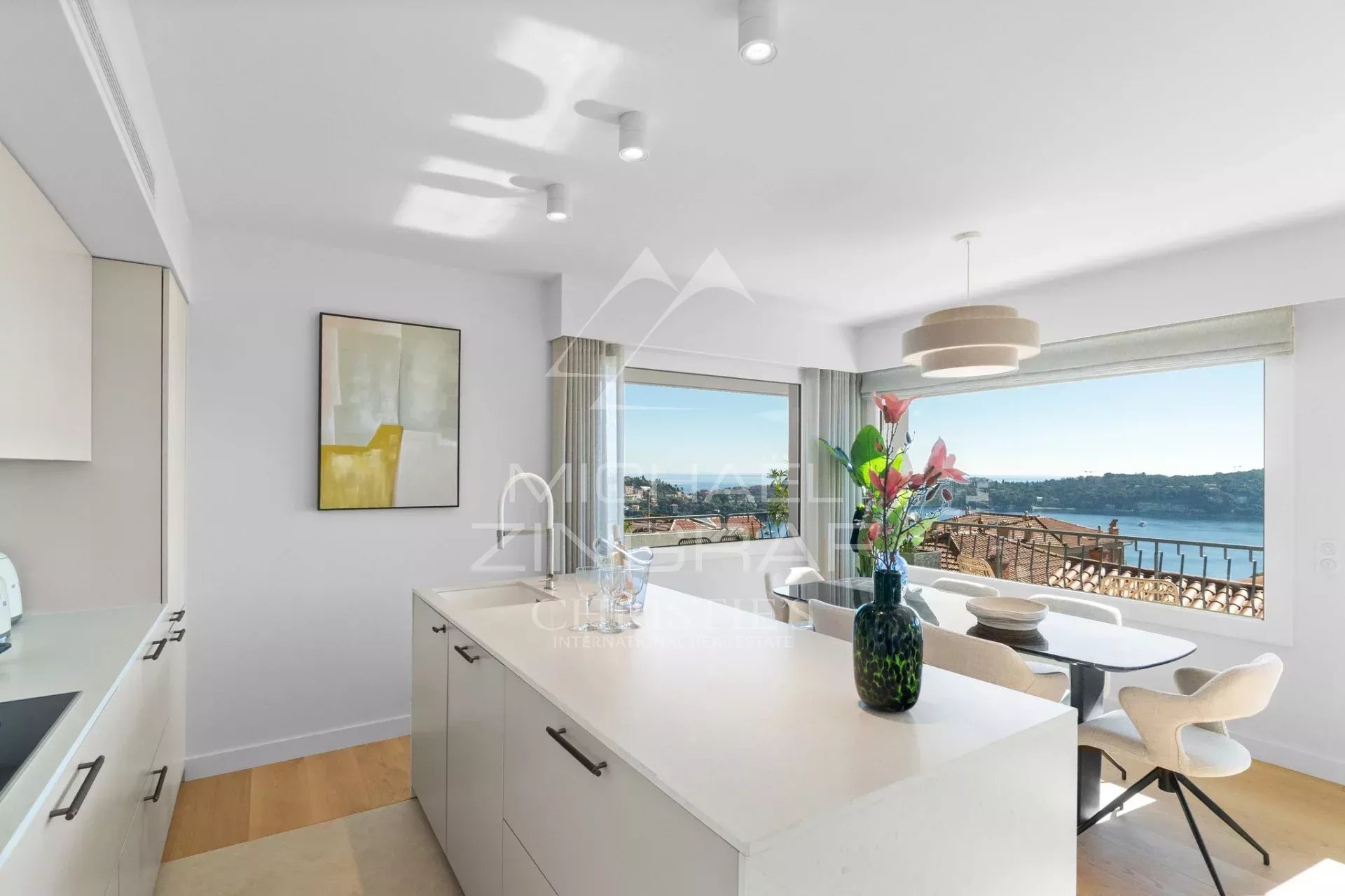 Appartement dernier étage d’exception avec toit-terrasse et vue mer