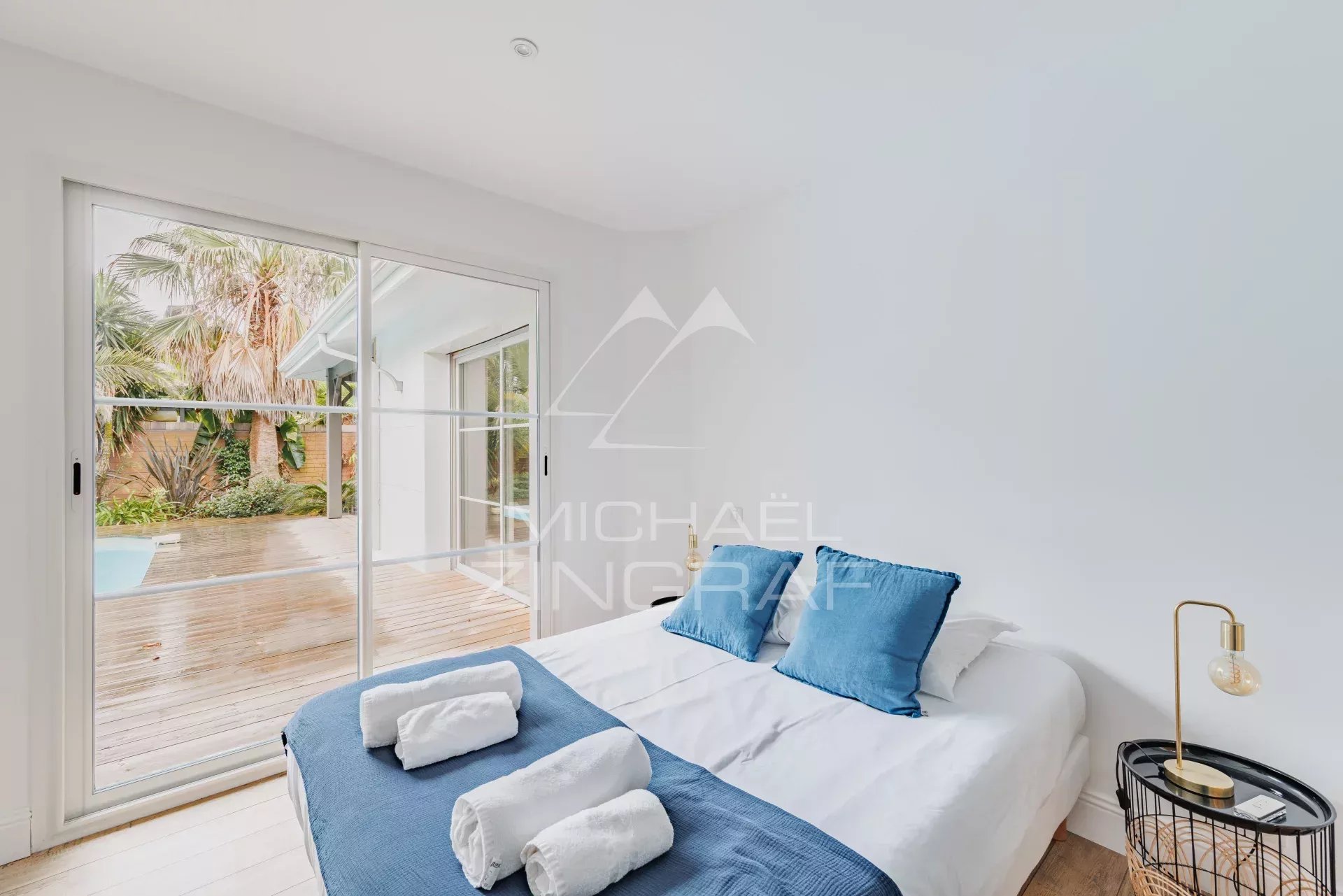 GUJAN-MESTRAS - MAISON DE 5 PIÈCES DE PLAIN-PIED AVEC PISCINE