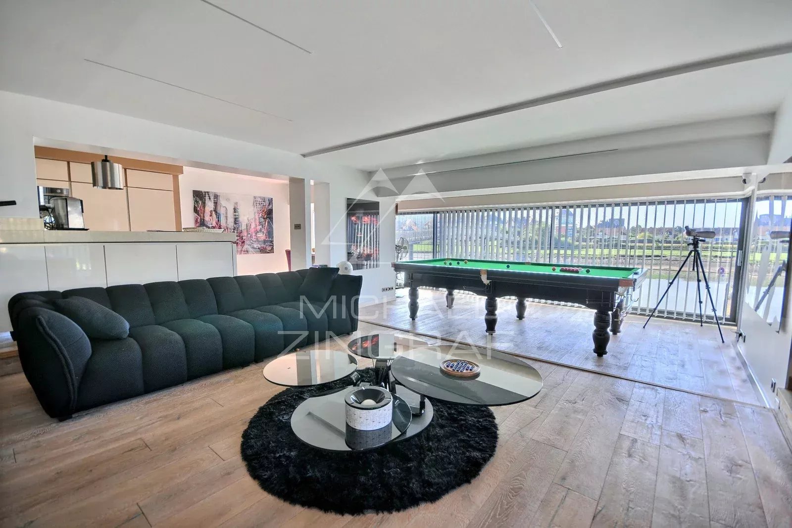 Appartement duplex – Résidence front de mer