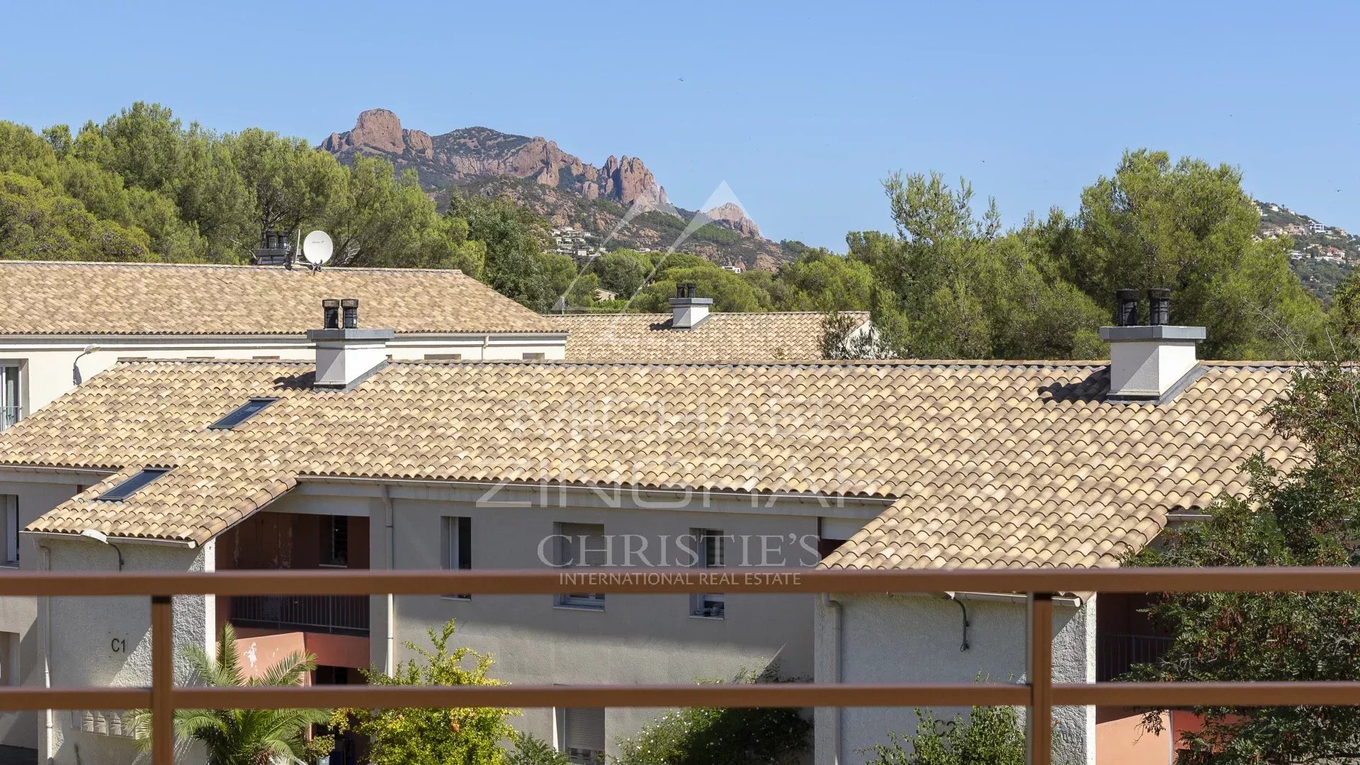 Saint-Raphaël - New apartment in a sought-after neighborhood