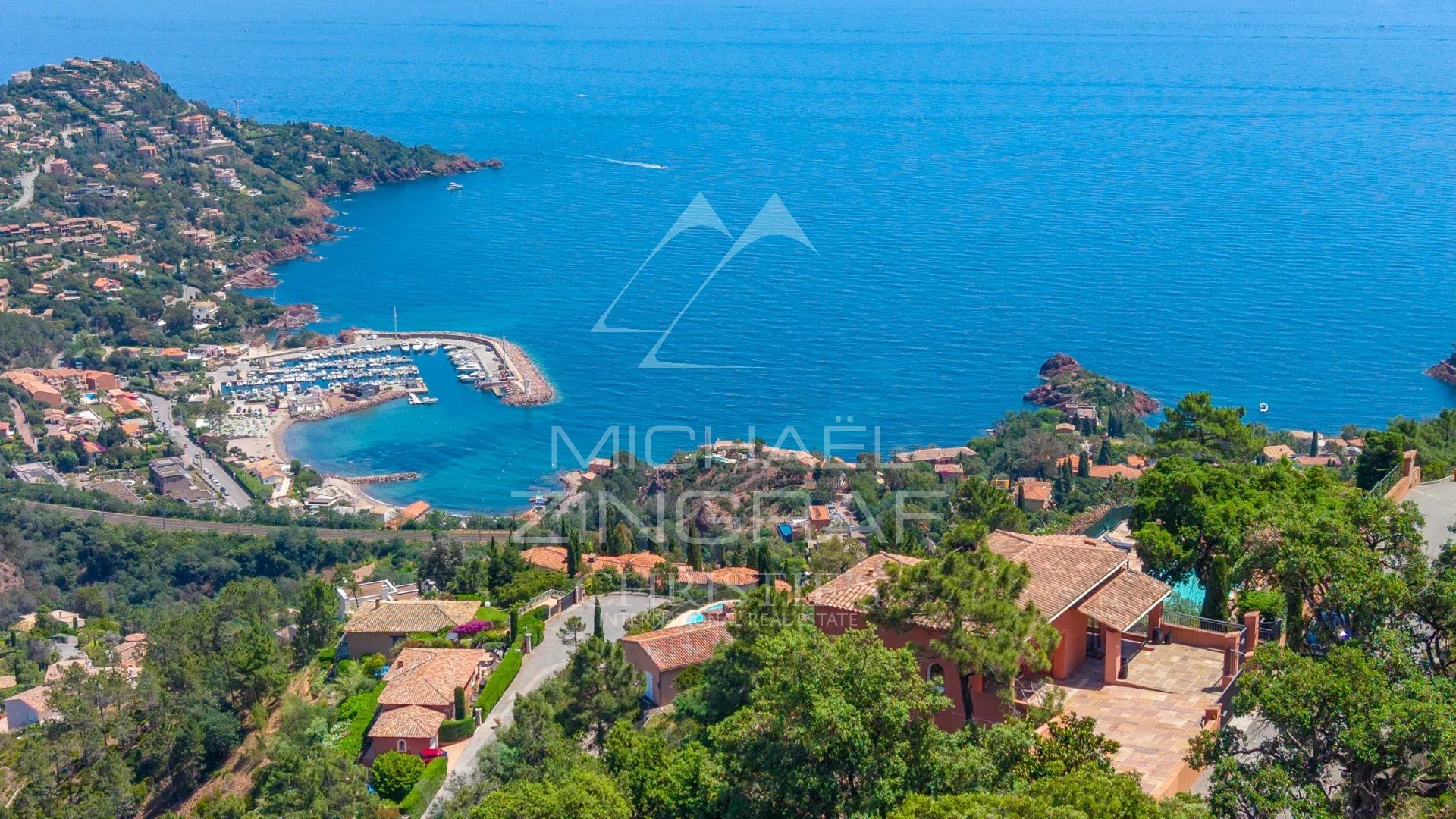 Close to Cannes - Family home