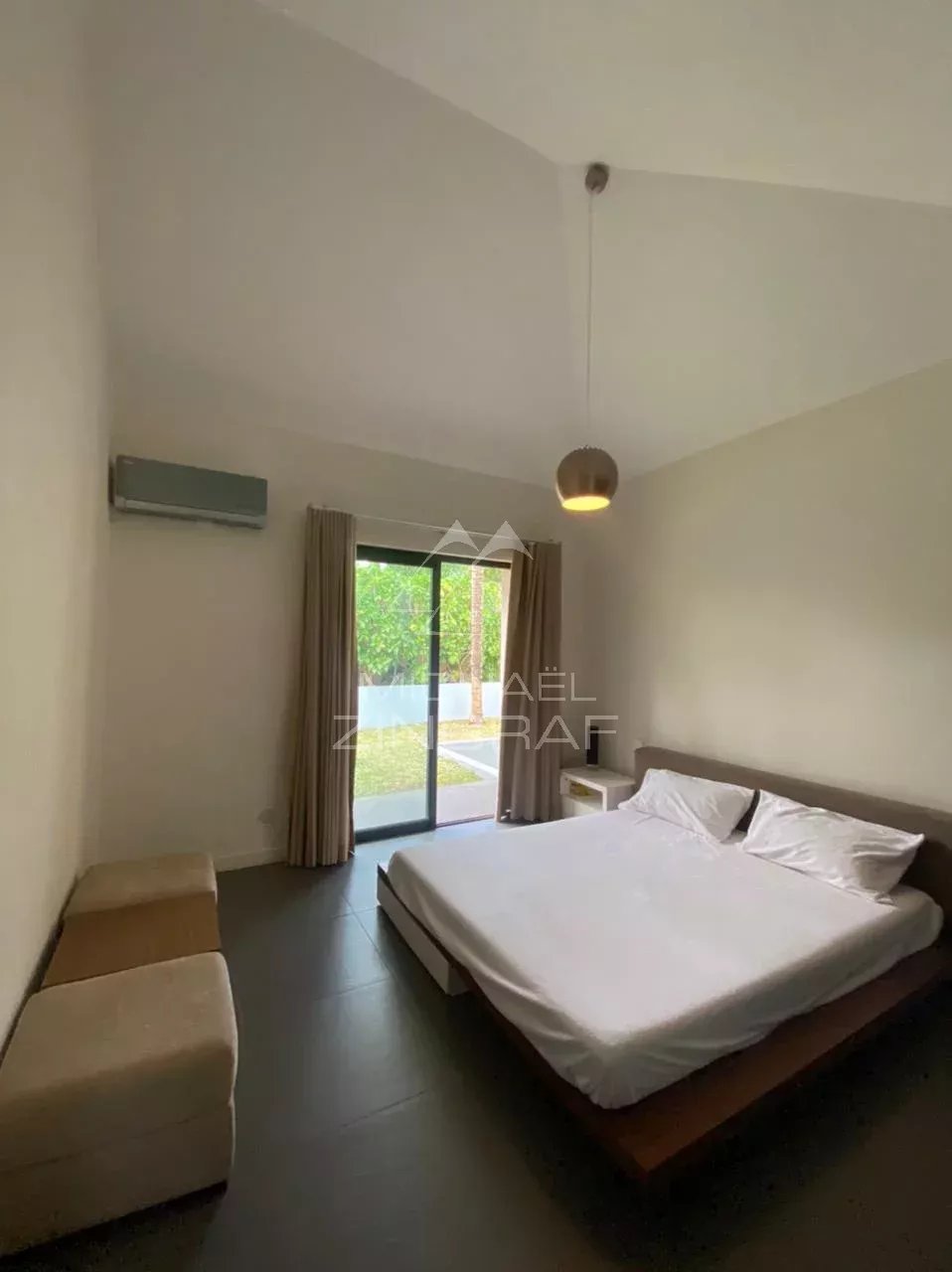 EXKLUSIV: Villa in einer Wohnanlage in Grand Baie