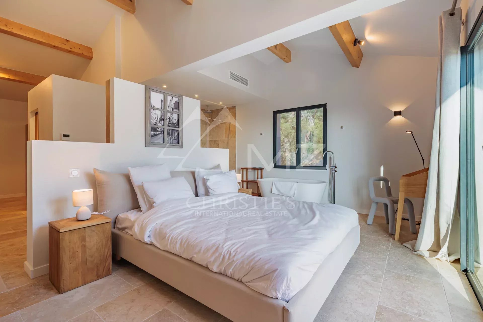 VILLA DE STANDING - VUE MER - PISCINE