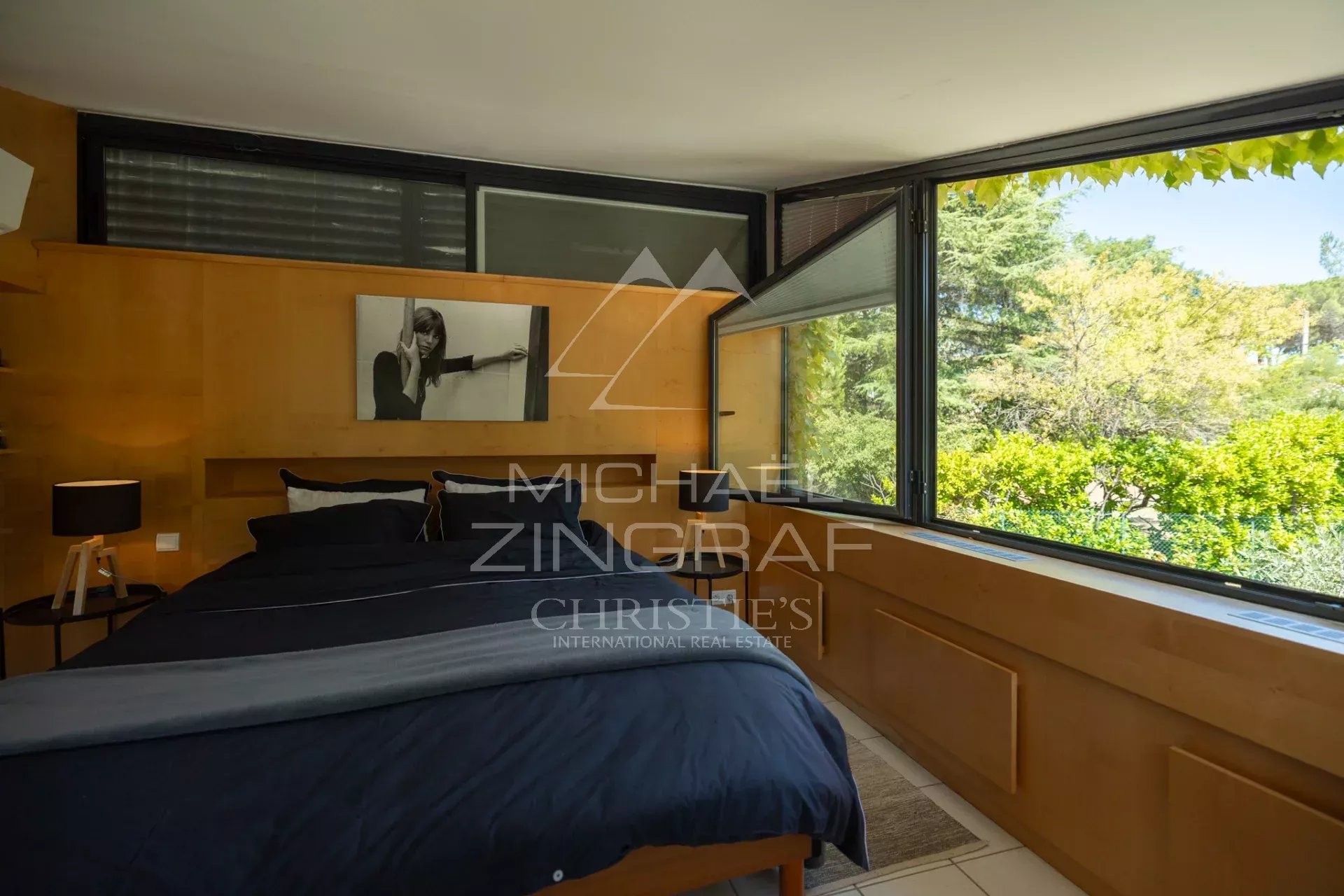 Villa d’architecte au cœur de la nature