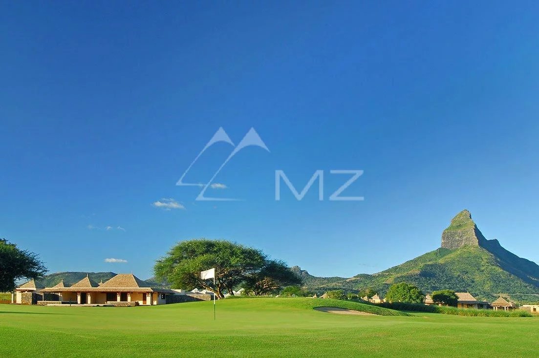 Mauritius - Prestigious villa at Tamarina golf course