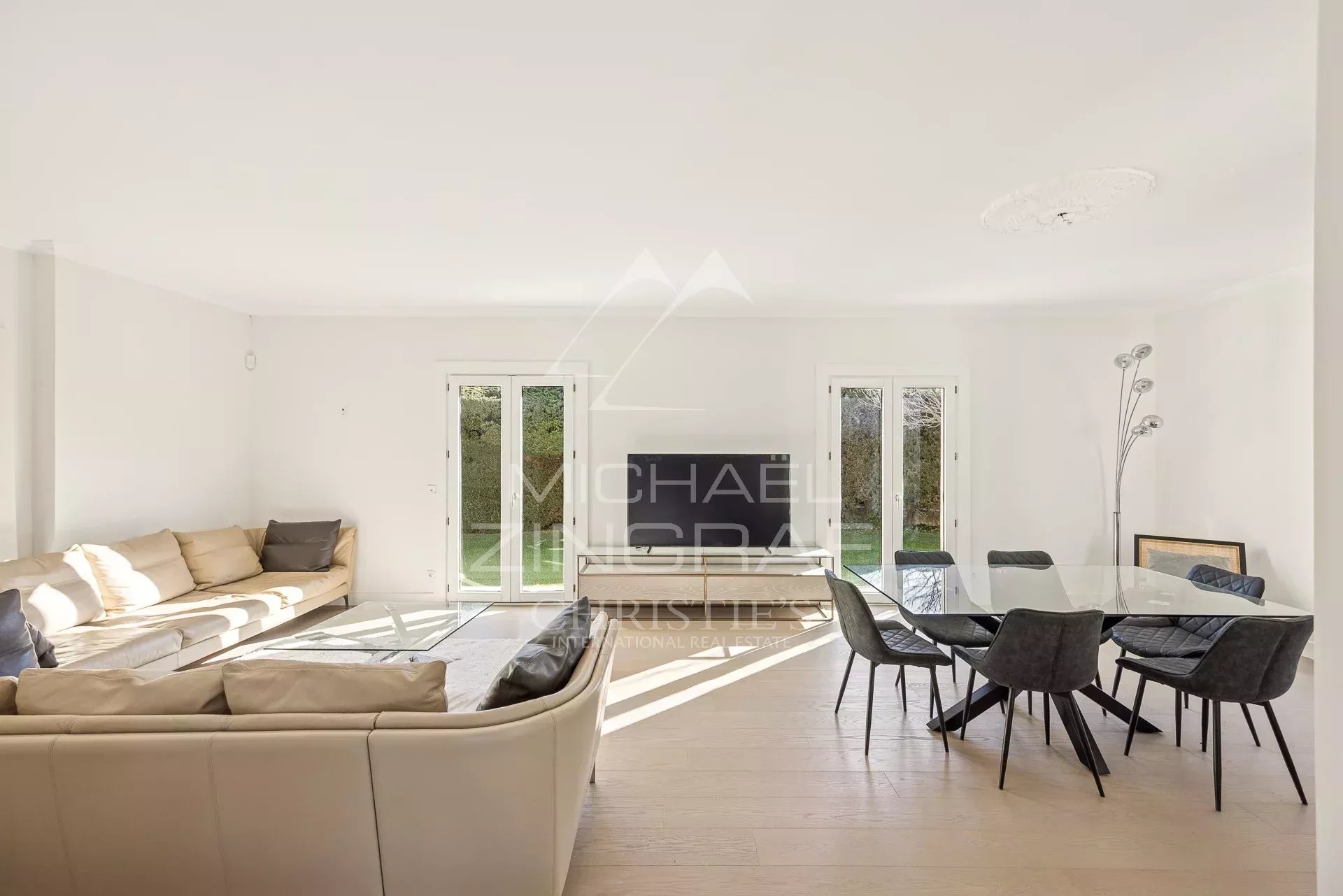 Wunderschöne Villa im neoprovenzalischen Stil in einer privaten Wohnanlage – Le Castellet