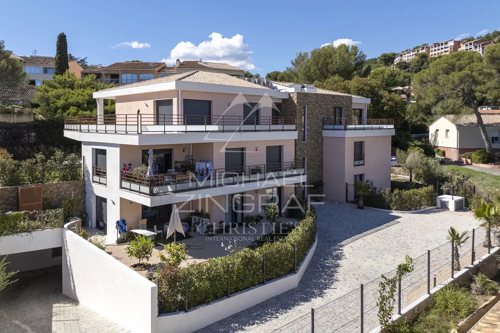 Saint-Raphaël - New apartment in a sought-after neighborhood