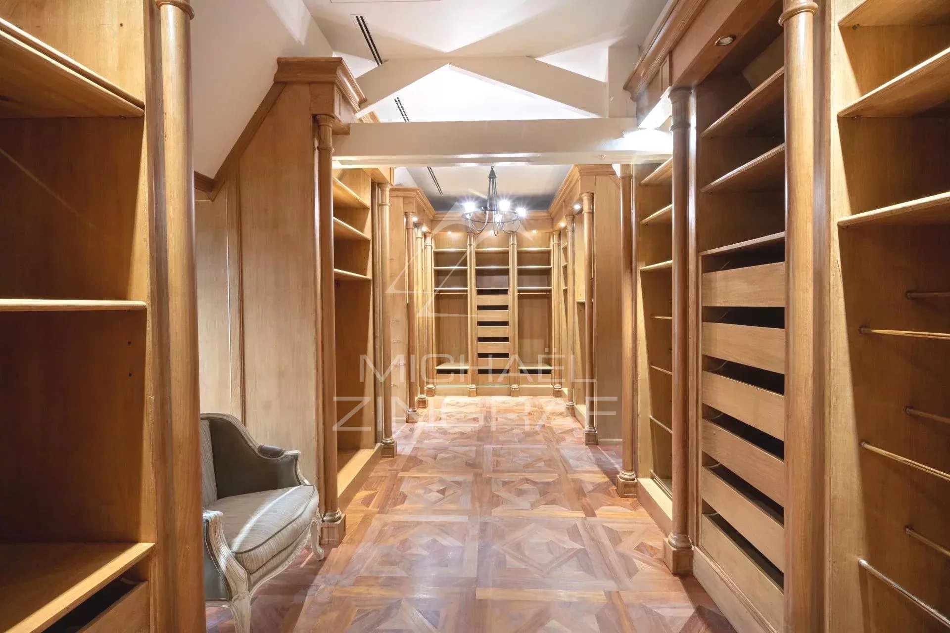 A vendre - Hotel Particulier - Jardin - Piscine