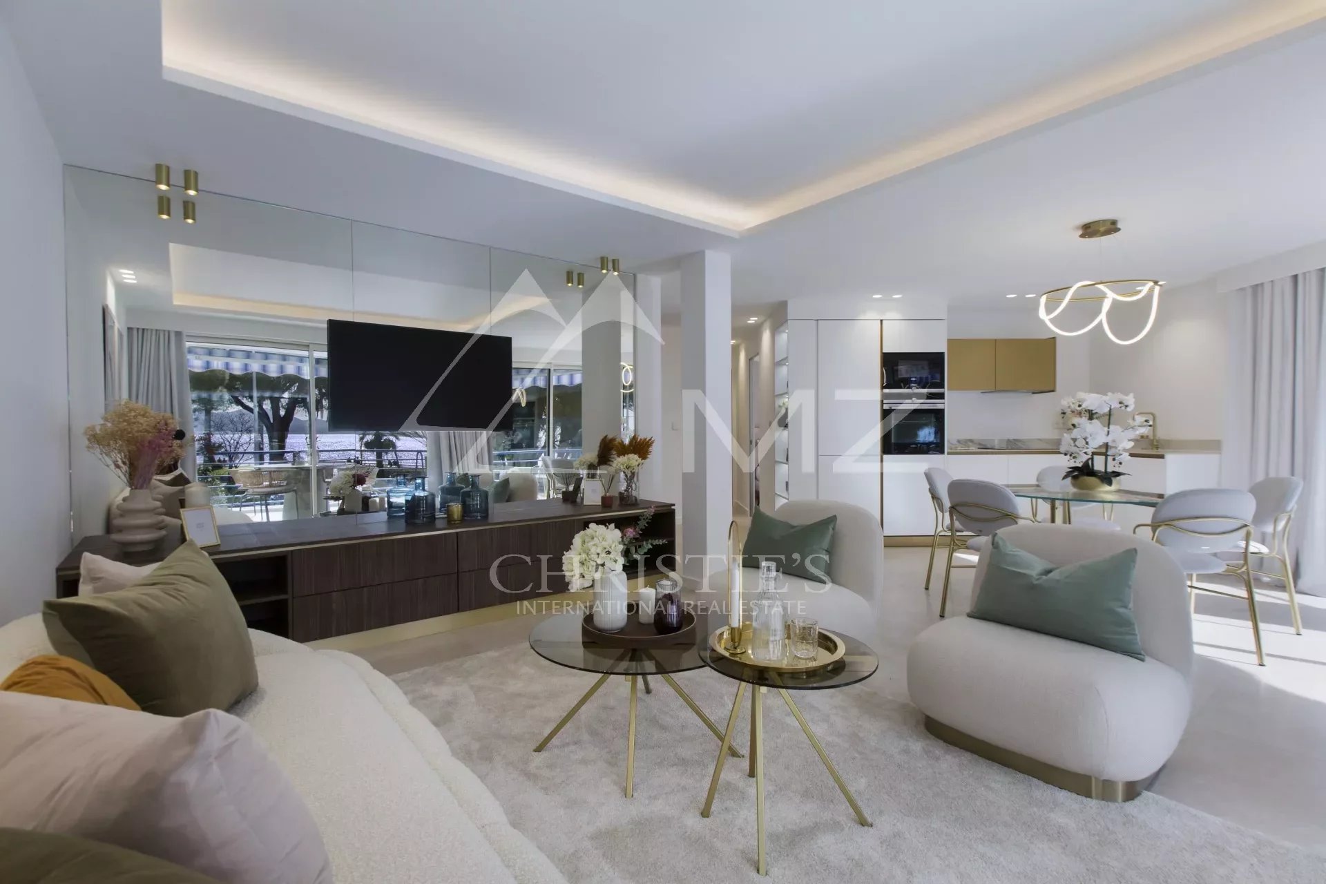 Cannes Croisette - Appartement 3 pièces vue mer