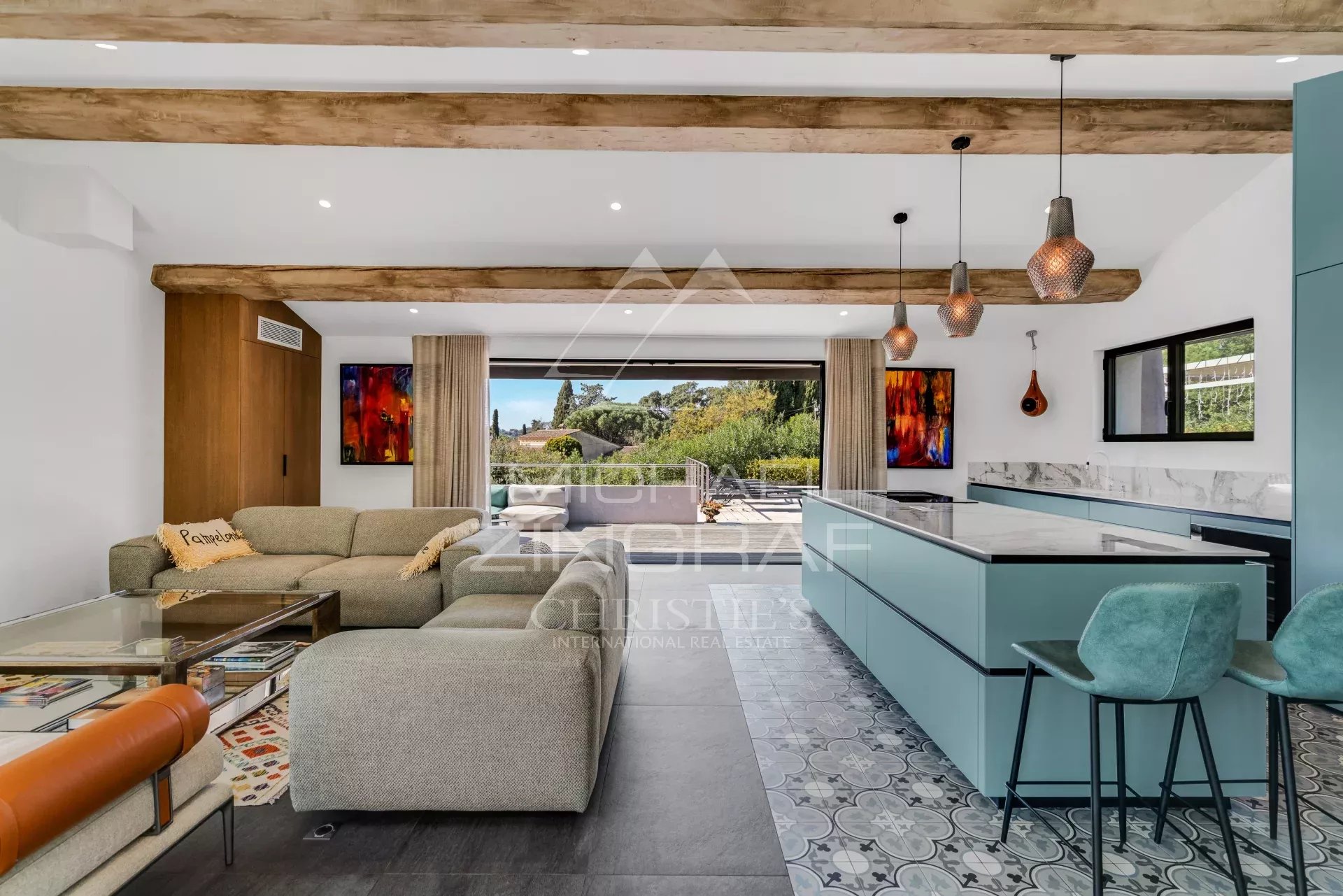 Gigaro, außergewöhnliches Haus in einer privaten Wohnanlage, nur wenige Gehminuten von den Stränden von Gigaro entfernt