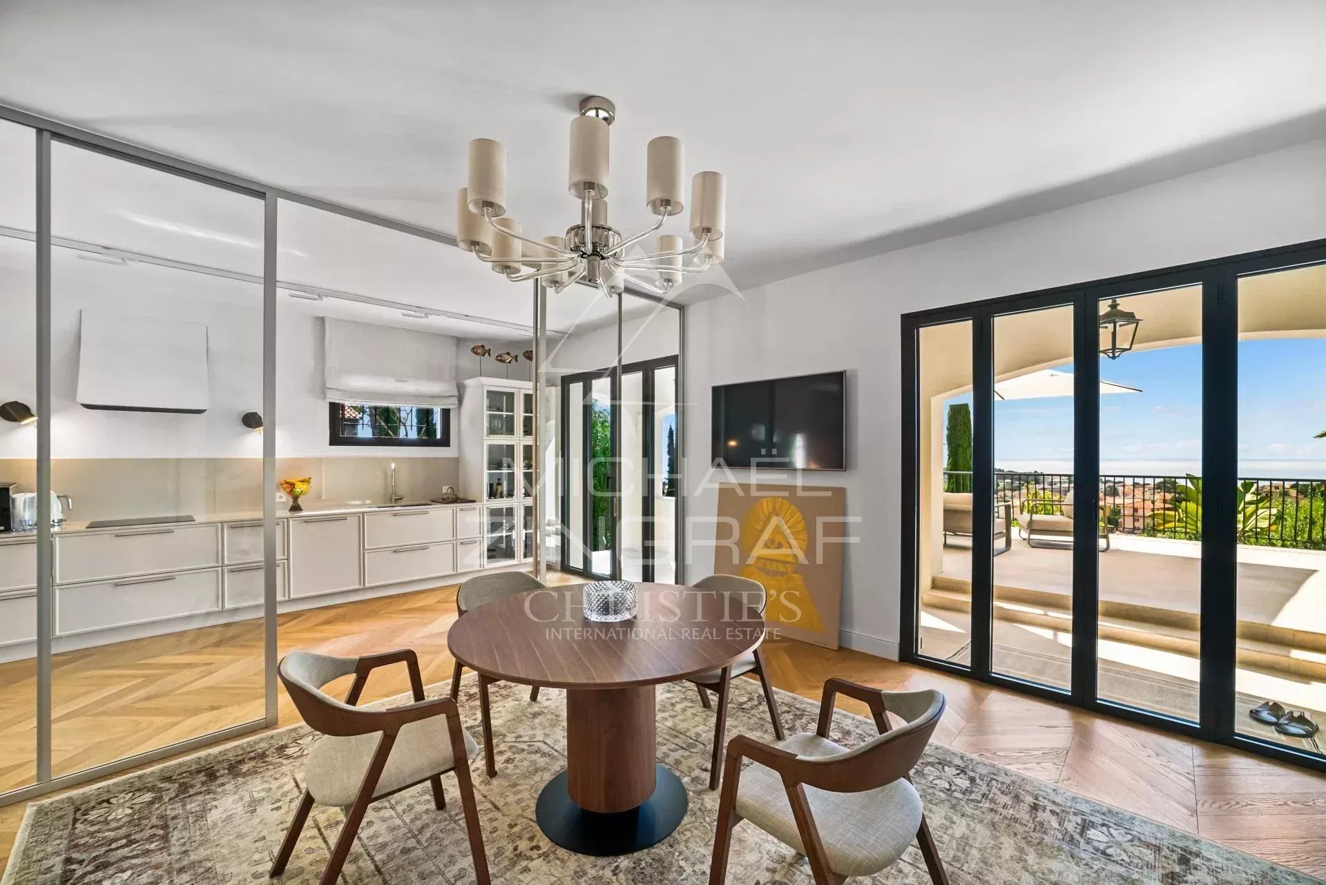 Roquebrune-Cap-Martin - Brand-new villa next to Monaco