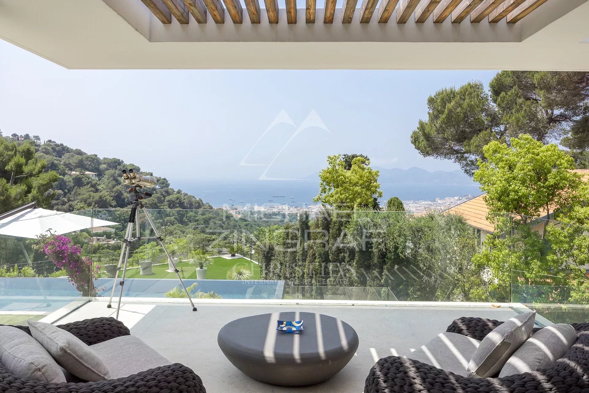 Cannes – Kalifornien – Moderne Villa