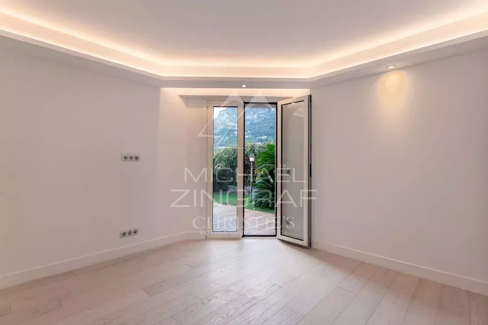 Wohnung mit Garten in der Nähe von Monaco und Meerblick