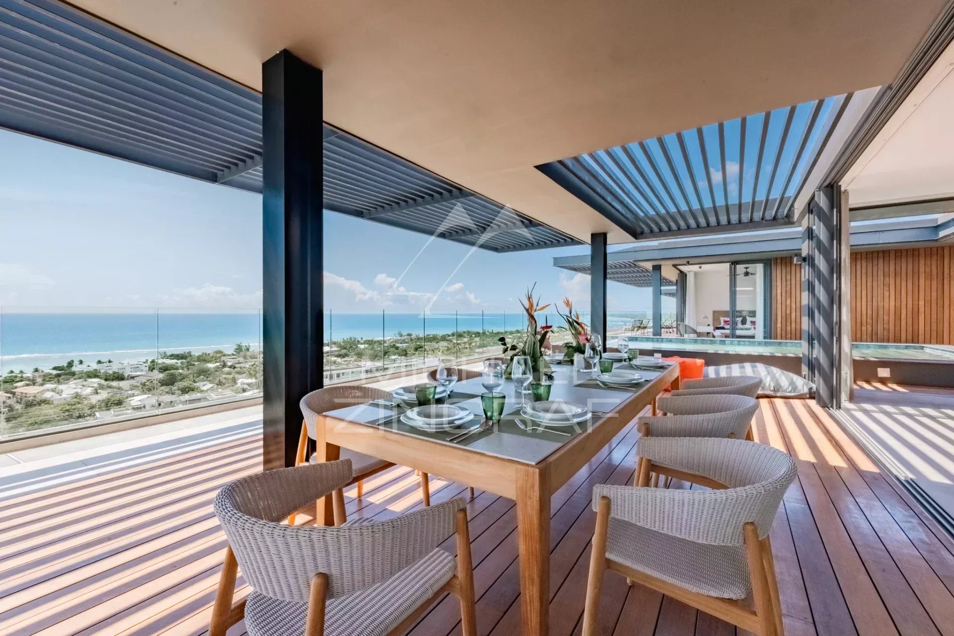 Penthouse mit 4 Schlafzimmern und Meerblick – Black River