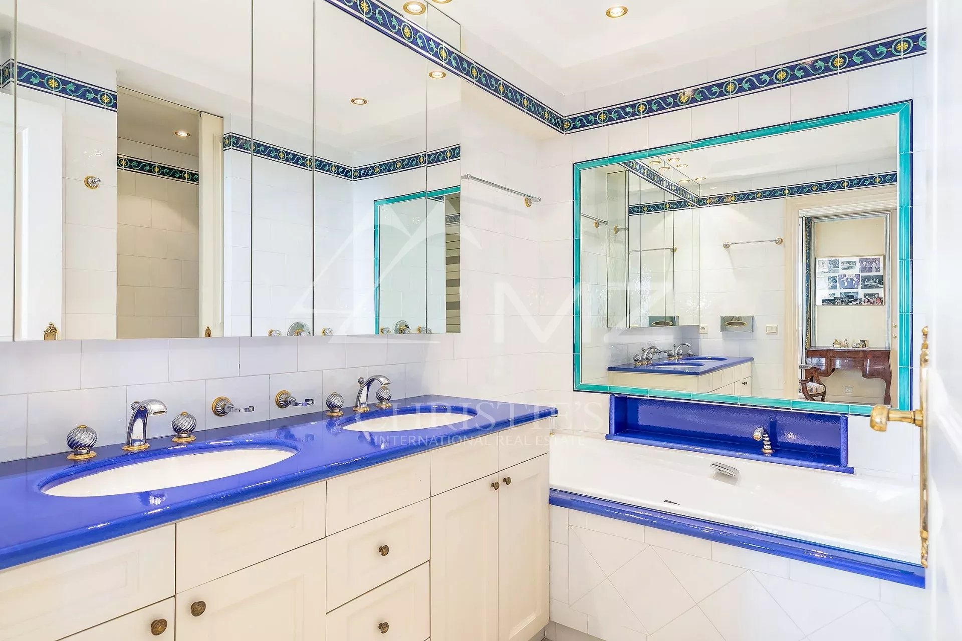 Cannes - Croisette - Panorama-Meerblick