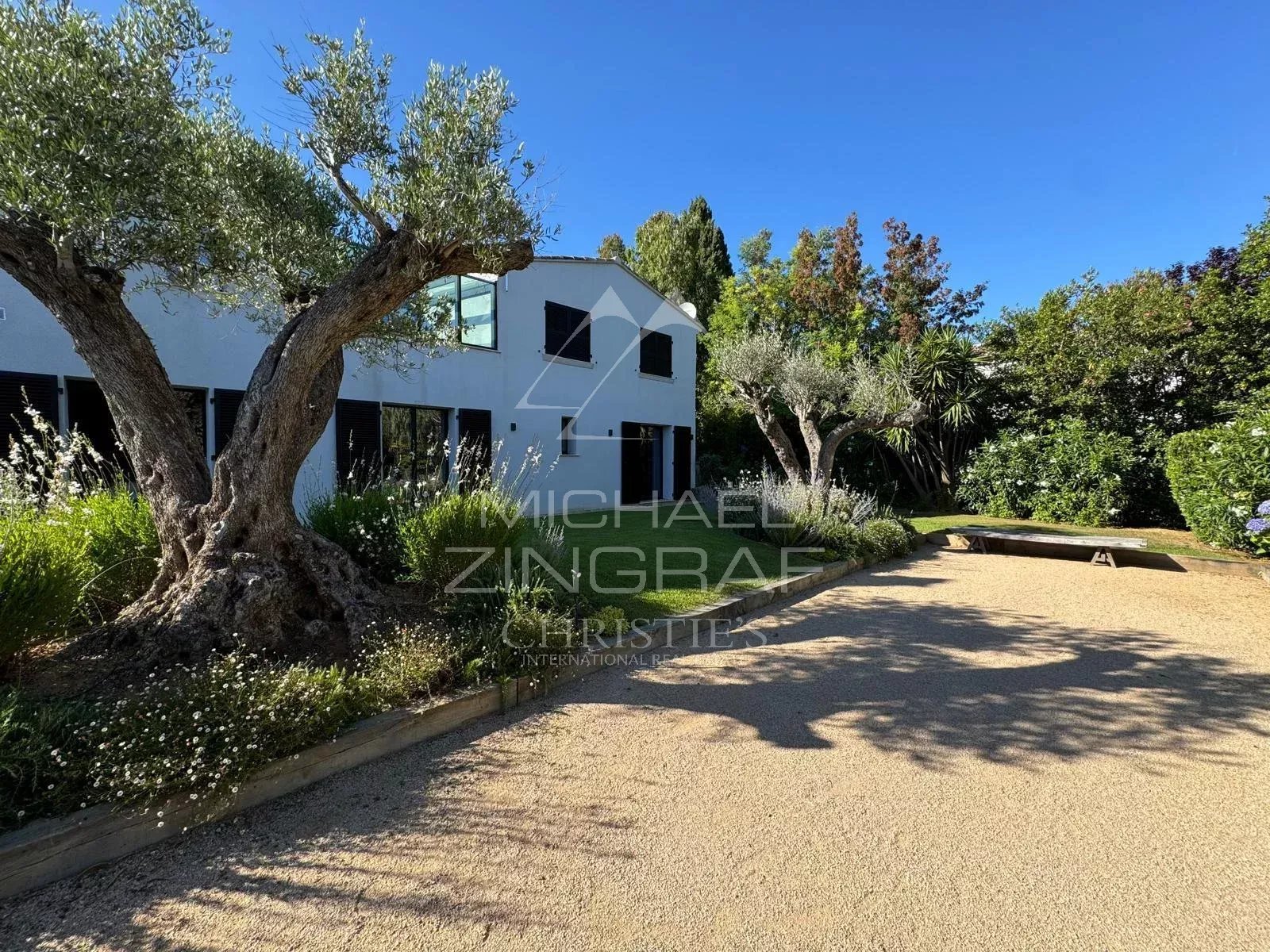 Gigaro, außergewöhnliches Haus in einer privaten Wohnanlage, nur wenige Gehminuten von den Stränden von Gigaro entfernt