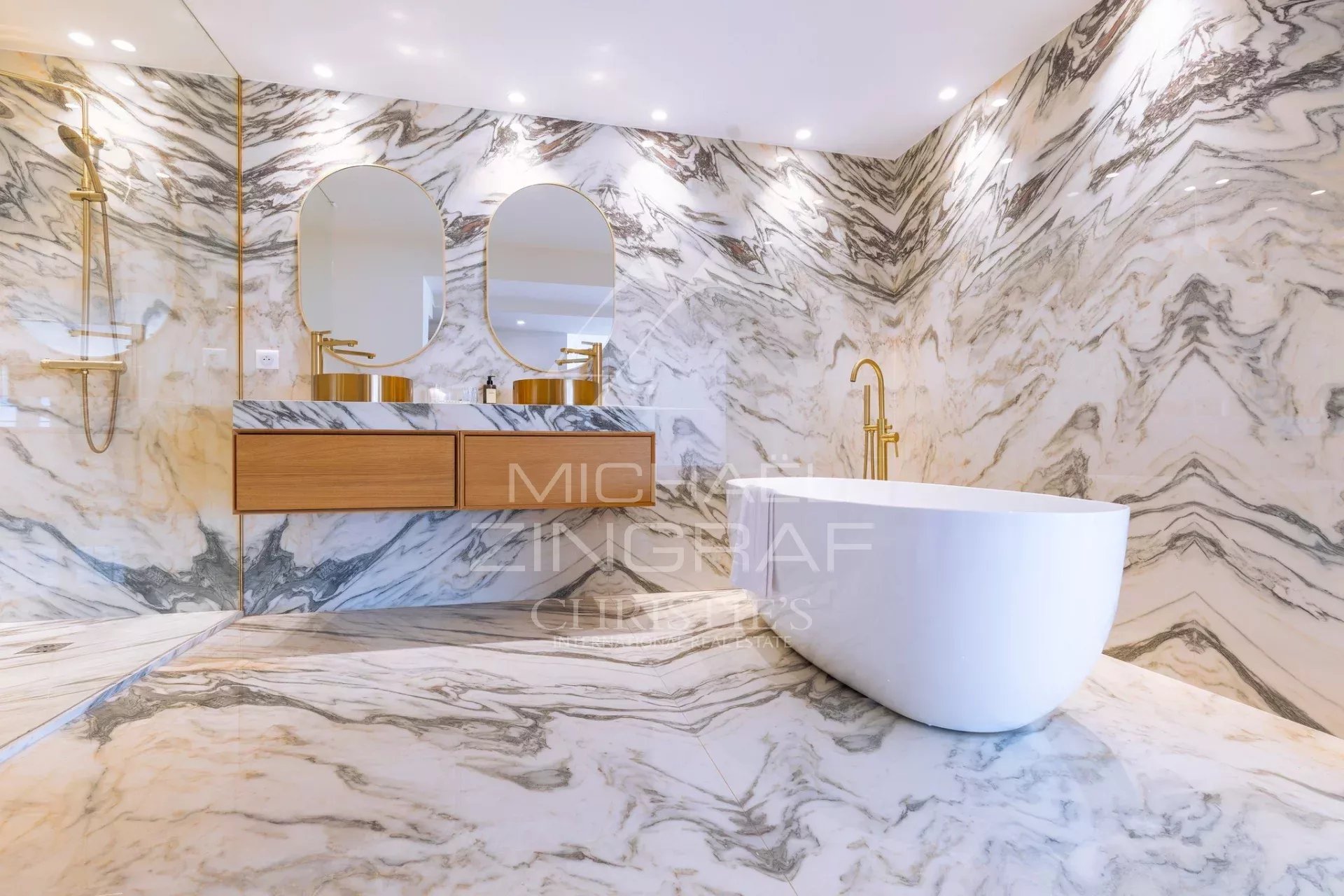 At the Gates of Cannes — Panoramic Sea View Villa — 11 Suites