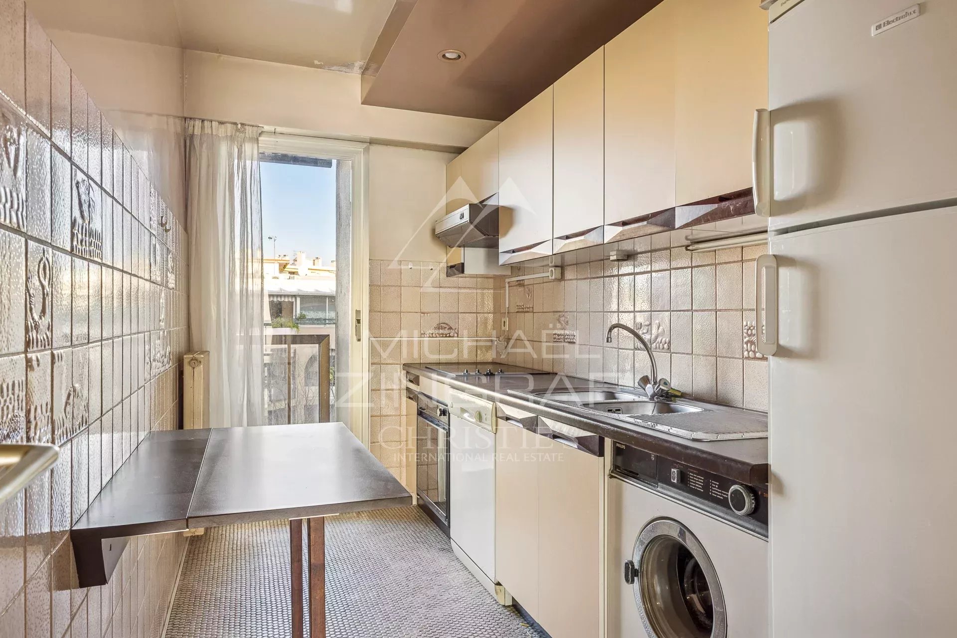 Juan-les-Pins, Le Center Bay – Panoramameerblick