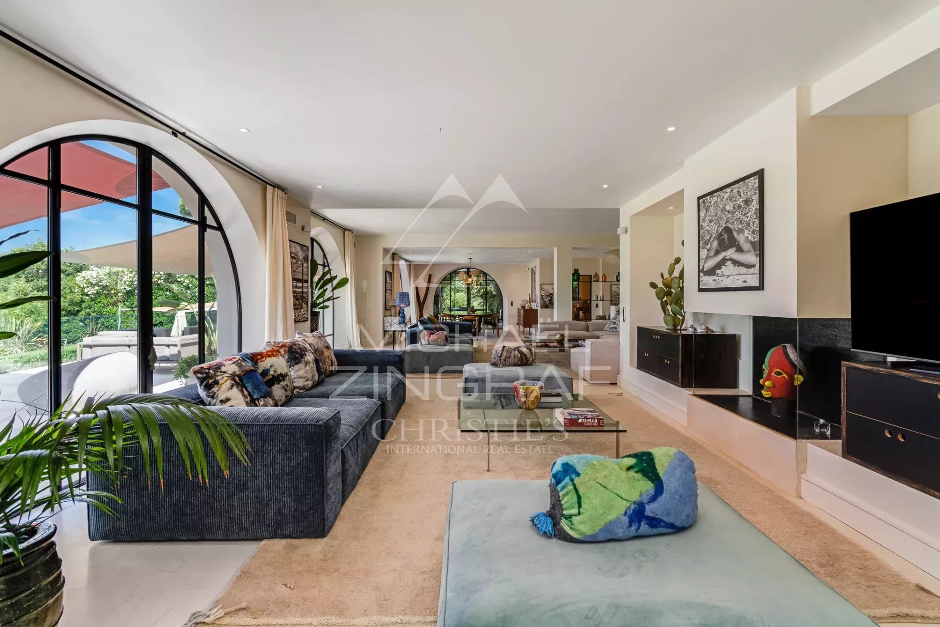 Ramatuelle – Superb authentic property with sea views