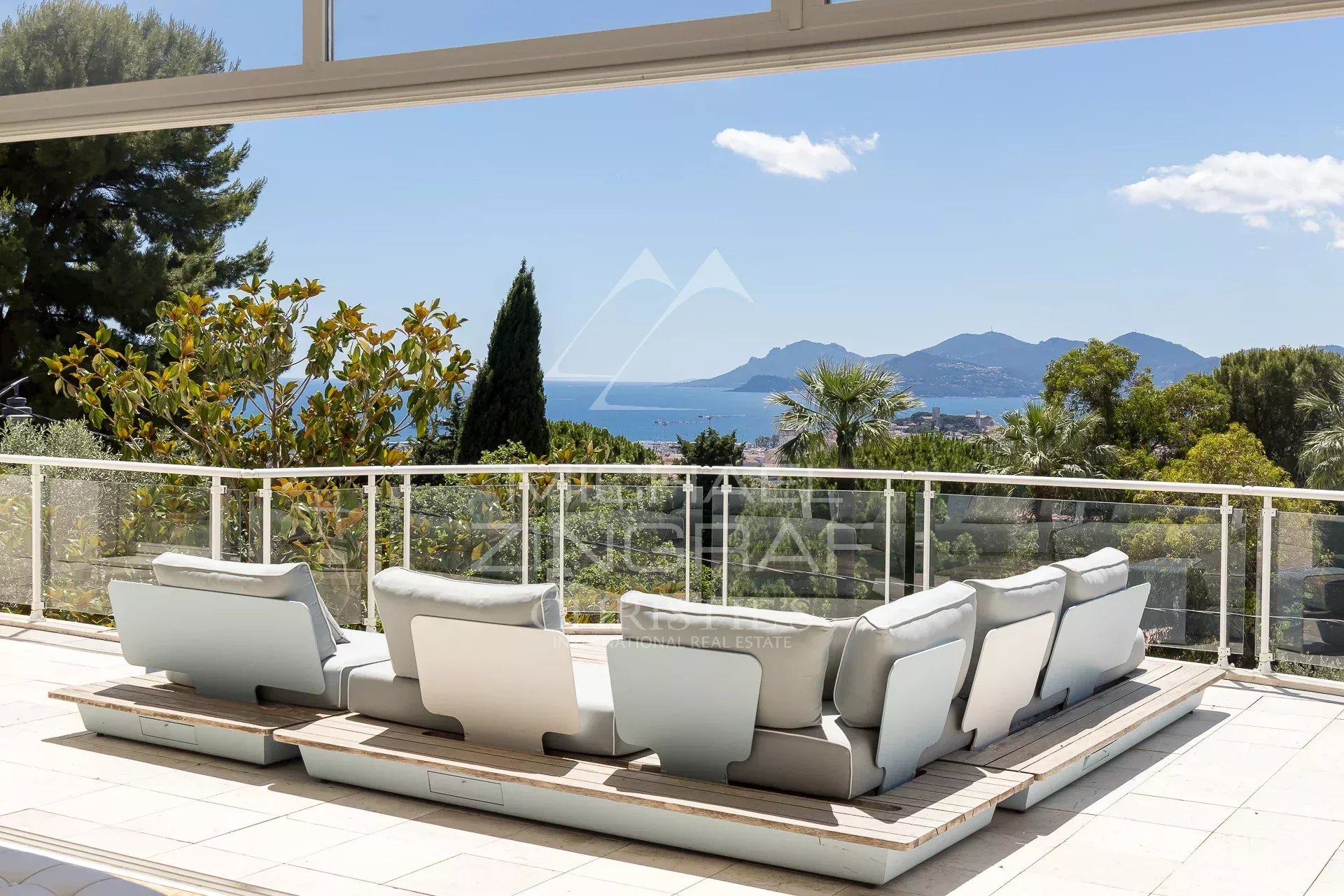 Cannes - Somptueuse villa neuve