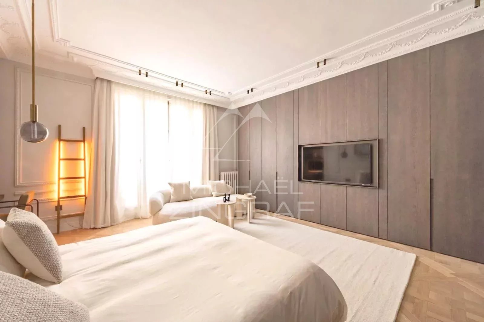 A vendre - Appartement 3 Suites - Paris 8eme - Triangle d'Or - Clim - Refait à neuf