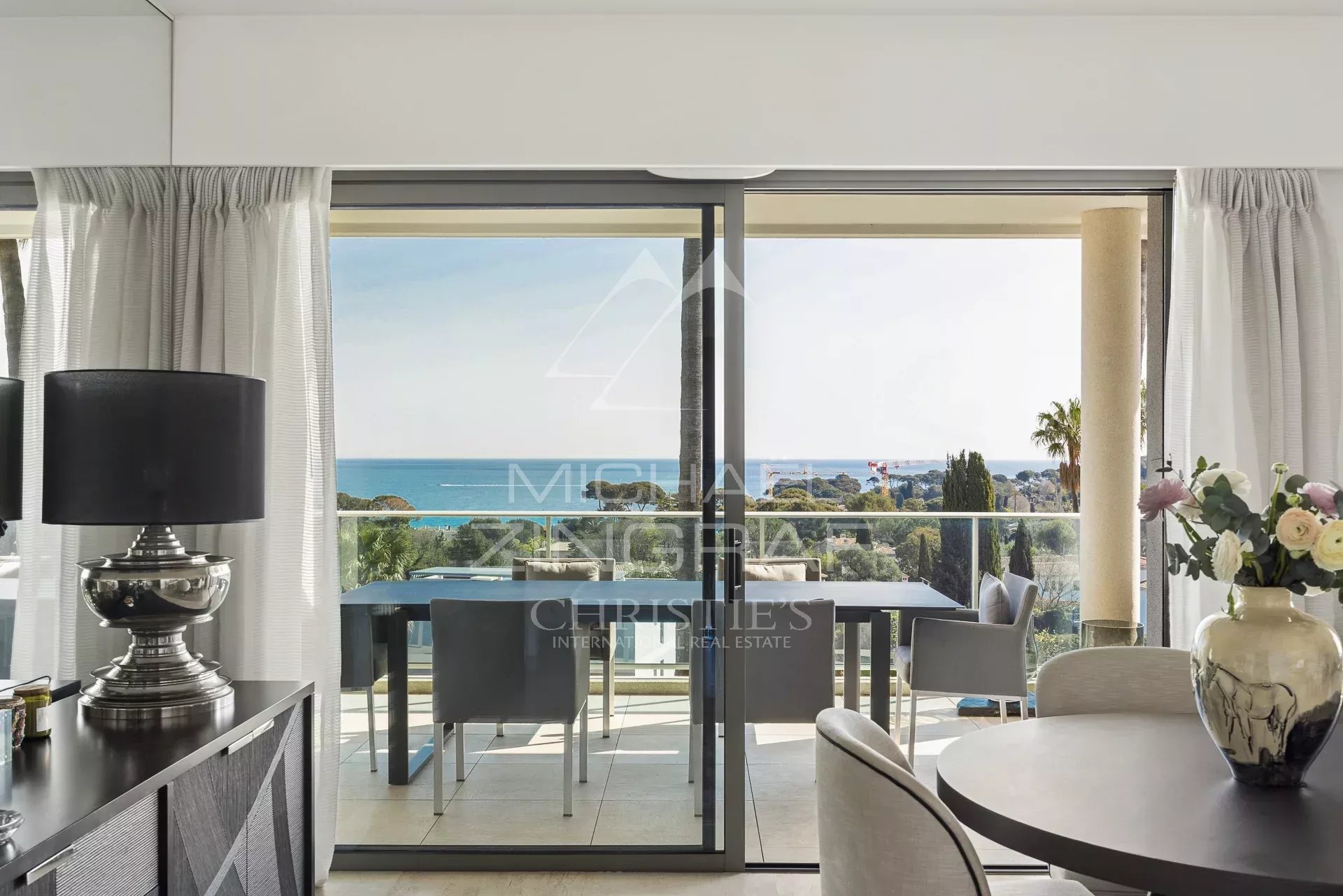 Exceptionnel 4 pièces en dernier étage – Vue mer panoramique 360°