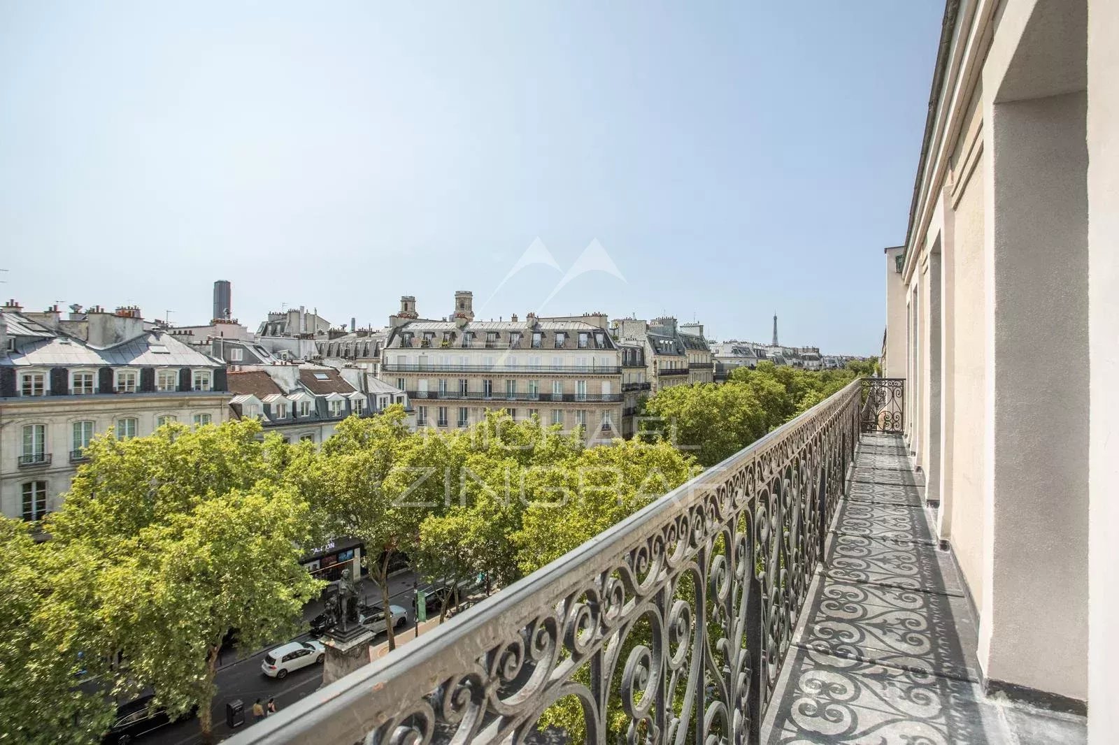 To sell - 3 Mastersuites - Perfect condition  - Odéon