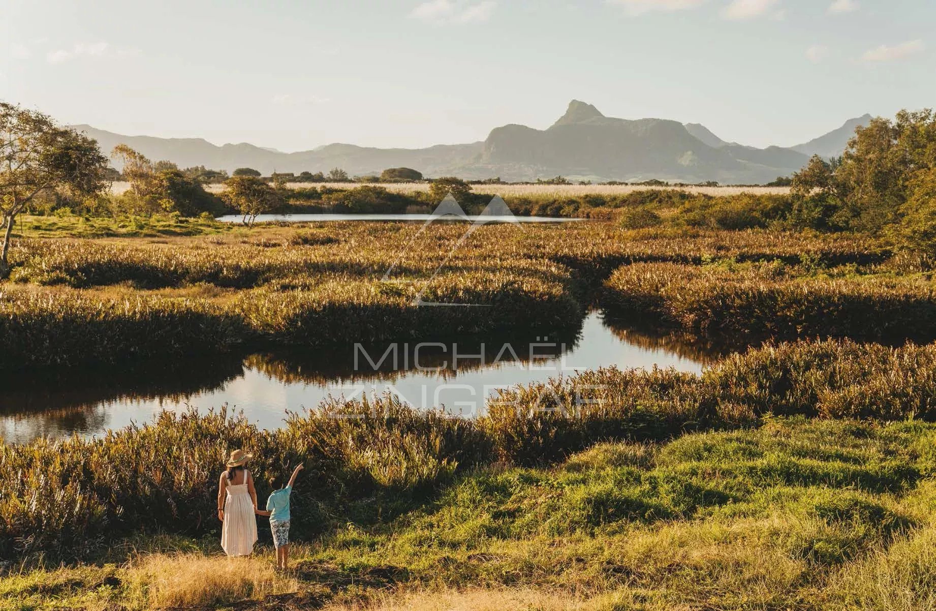 Vivre entre nature et lagon – Duplex d’exception à Pointe d’Esny Le Village