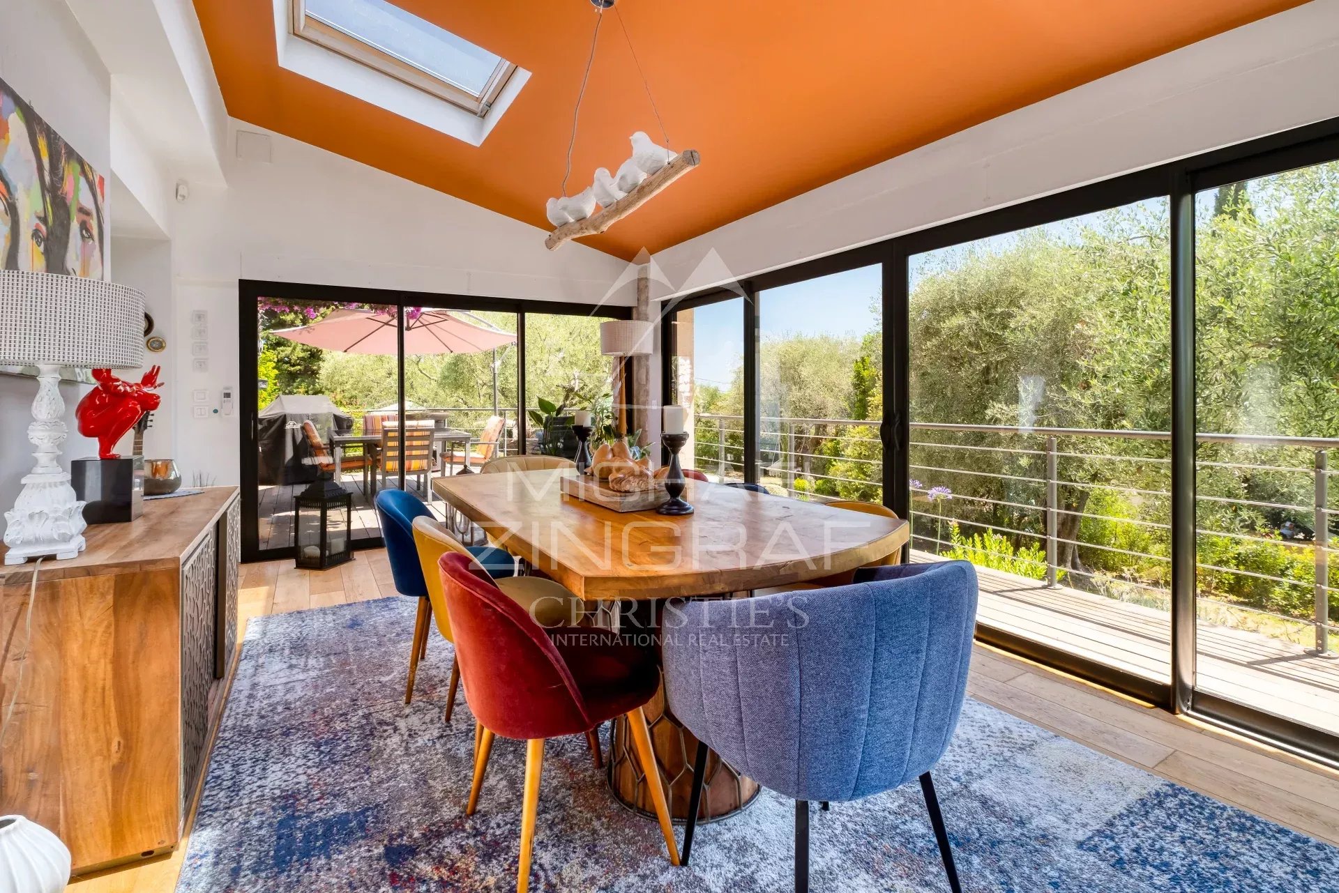 Tourrettes-sur-Loup – Elegante provenzalische Villa in fußläufiger Entfernung zum Dorf