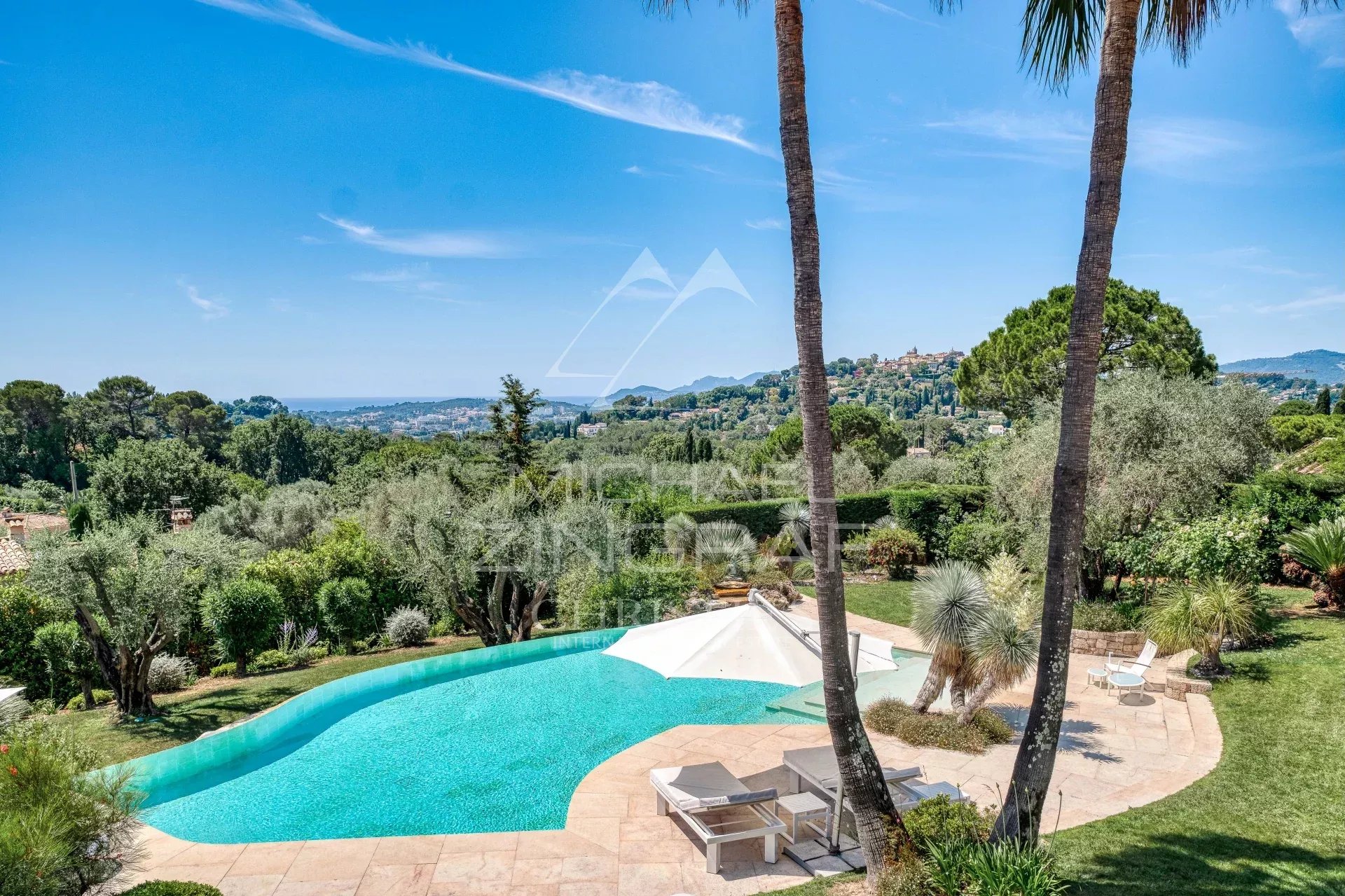 Mougins – Exklusivangebot – Anwesen im provenzalischen Stil mit Panoramablick auf das Dorf und das Meer